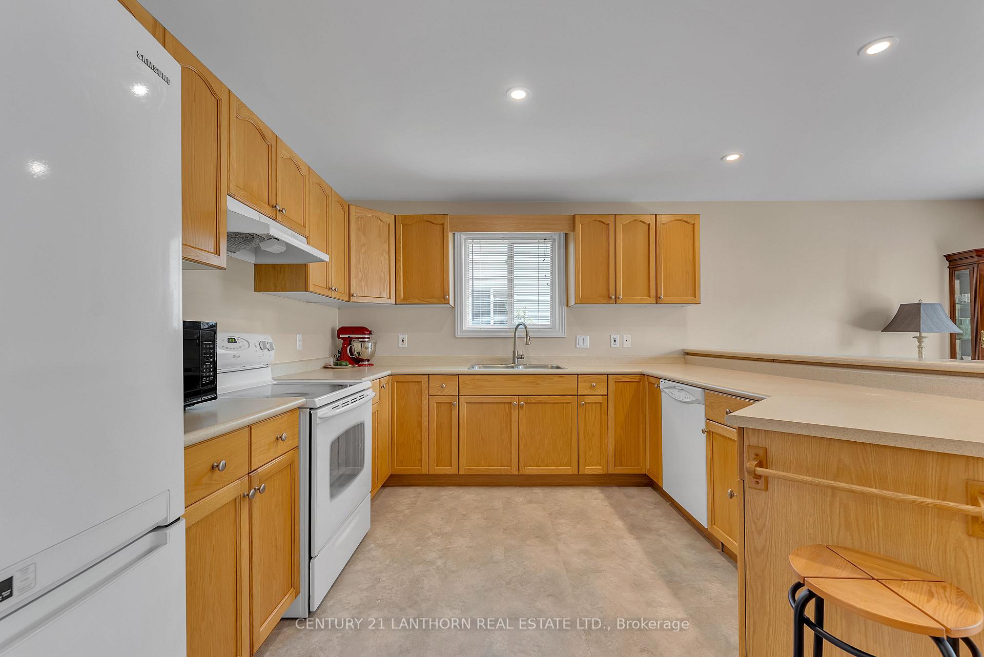 Photo 19 of 5 Finch Drive, Belleville, Belleville Ward — HOMEH