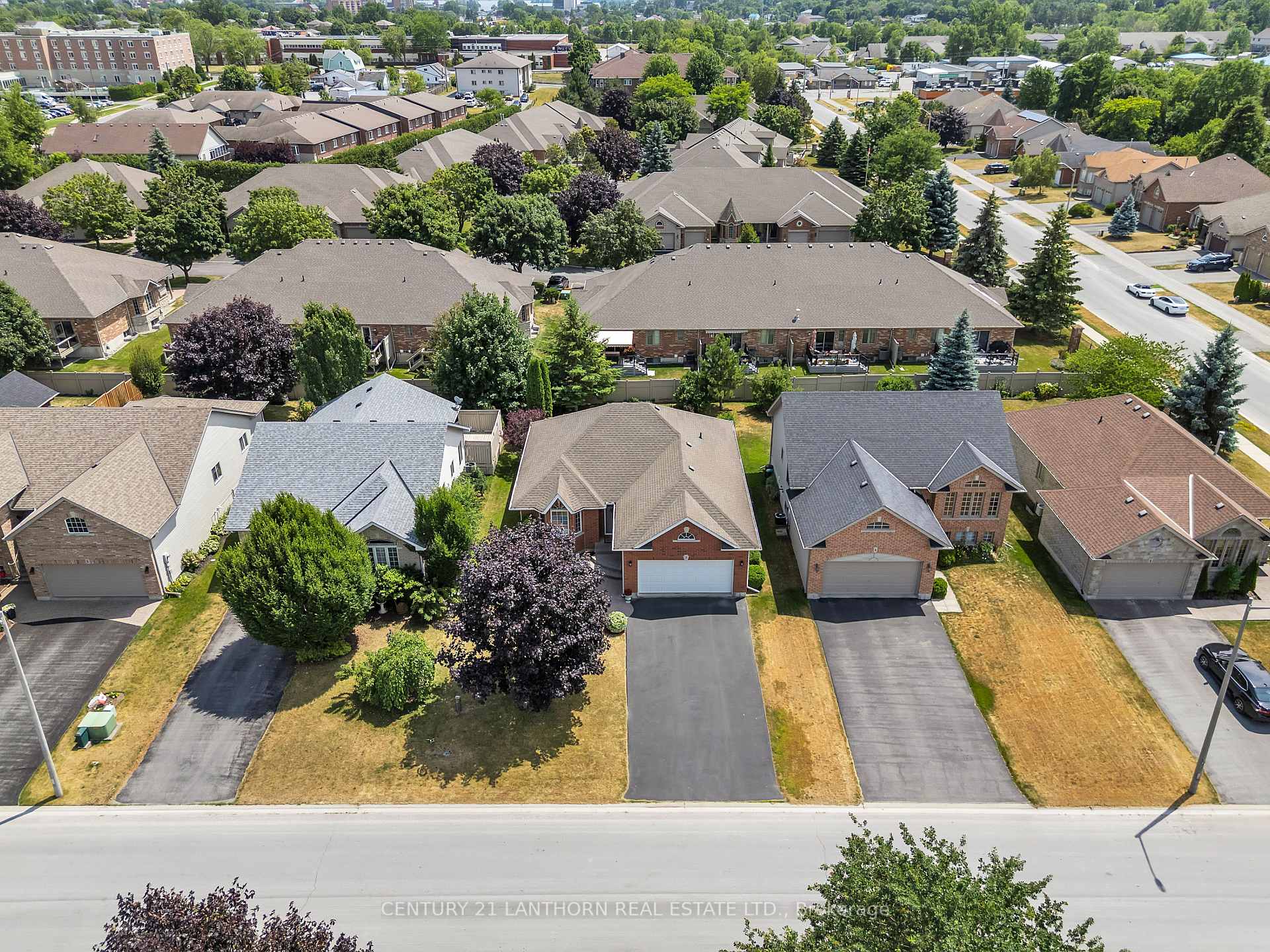 Photo 44 of 5 Finch Drive, Belleville, Belleville Ward — HOMEH