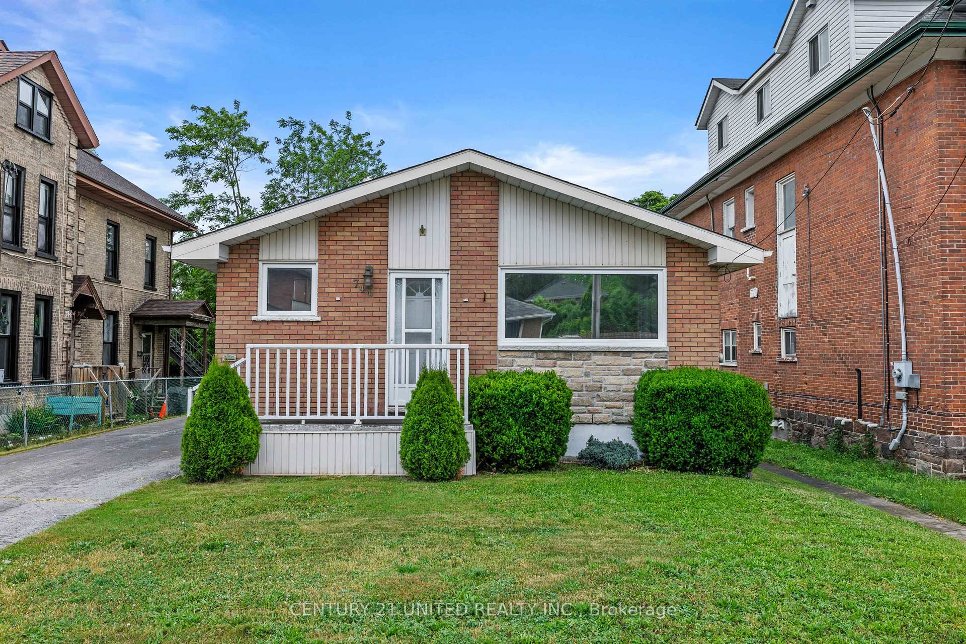 Photo 1 of 744 Water Street, Peterborough, Northcrest Ward 5 — HOMEH
