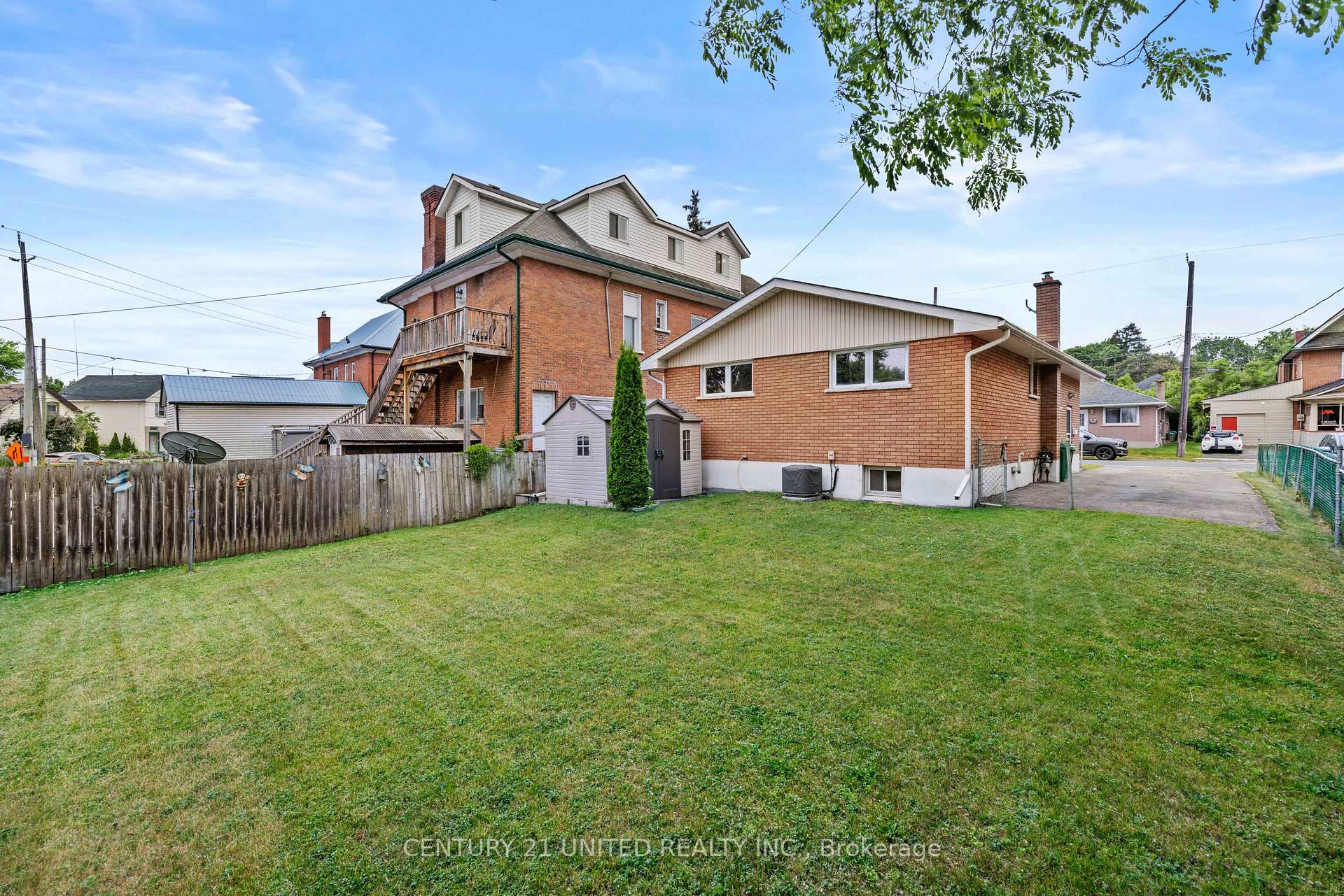 Photo 6 of 744 Water Street, Peterborough, Northcrest Ward 5 — HOMEH