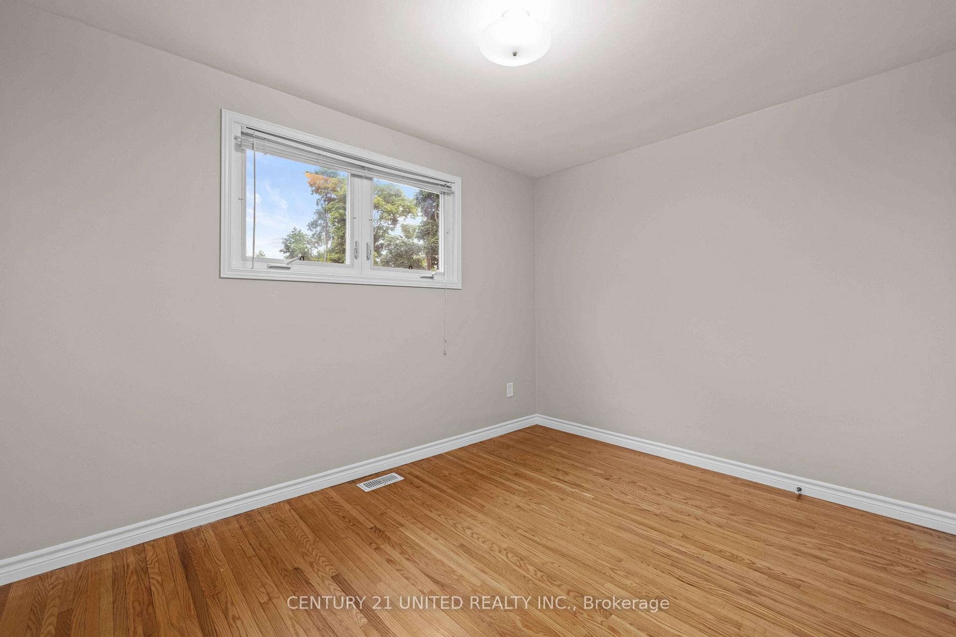 Photo 20 of 744 Water Street, Peterborough, Northcrest Ward 5 — HOMEH