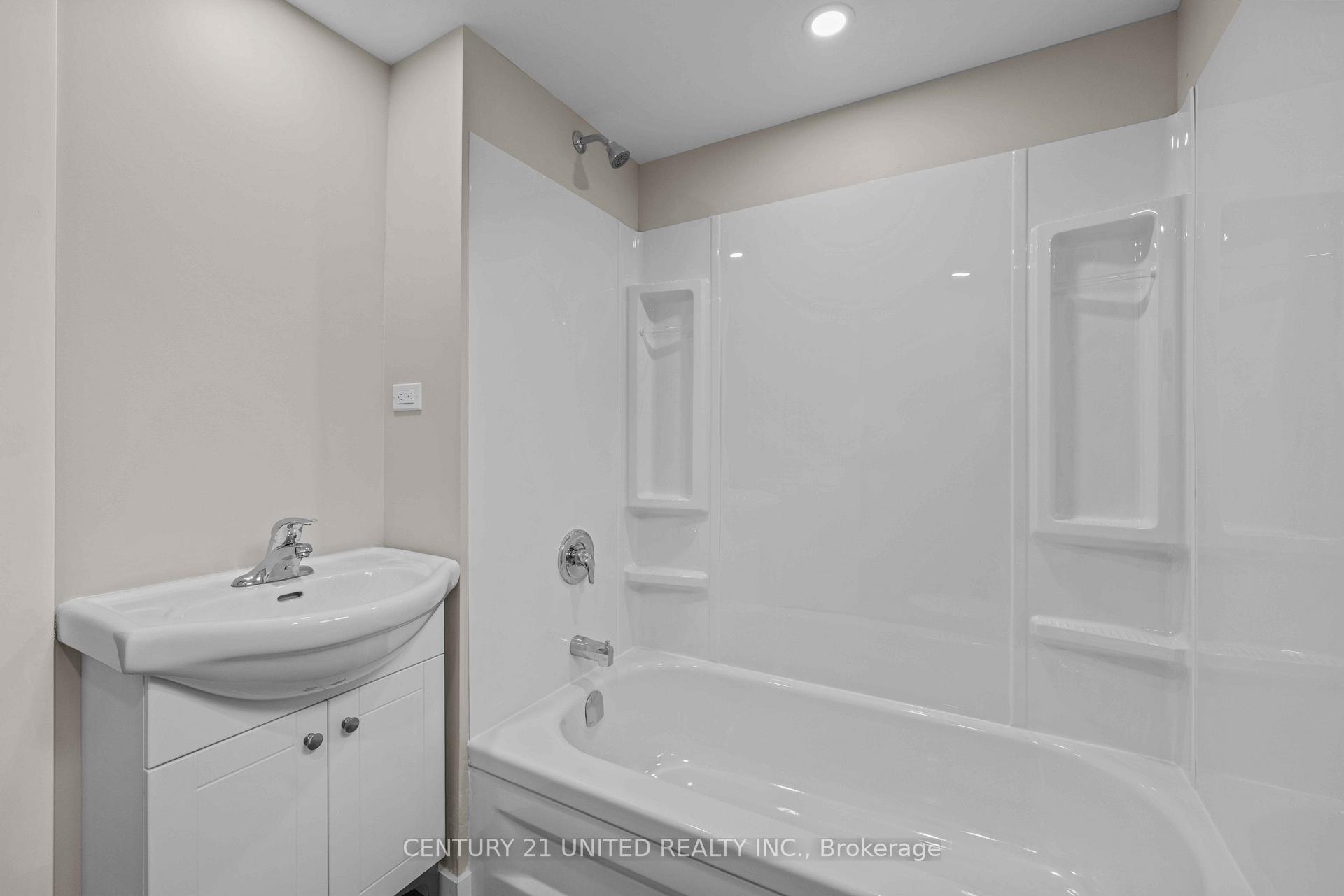 Photo 32 of 744 Water Street, Peterborough, Northcrest Ward 5 — HOMEH