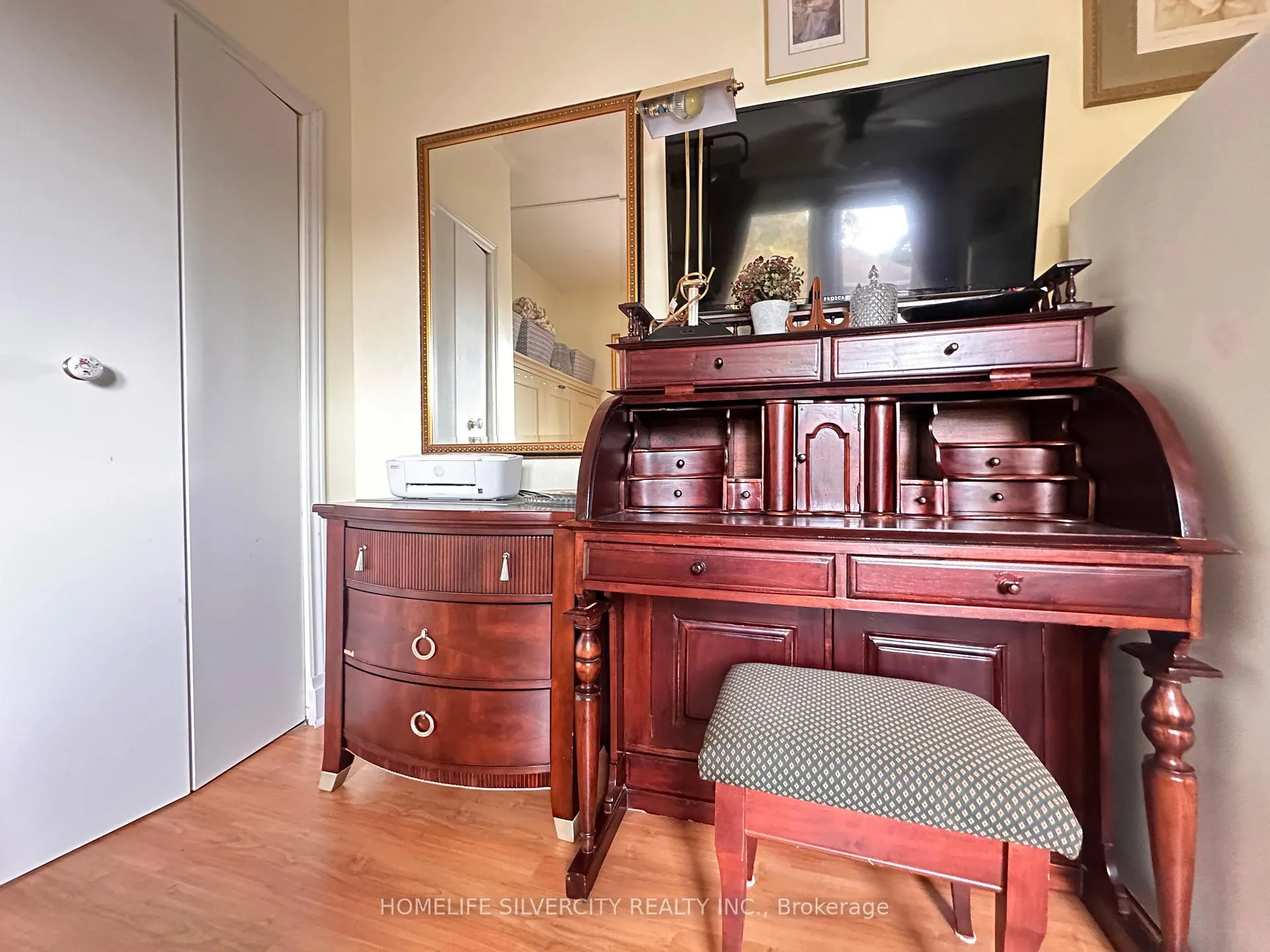 Photo 20 of Unit 4, 50 Nelson Street W, Brampton, Downtown Brampton — HOMEH