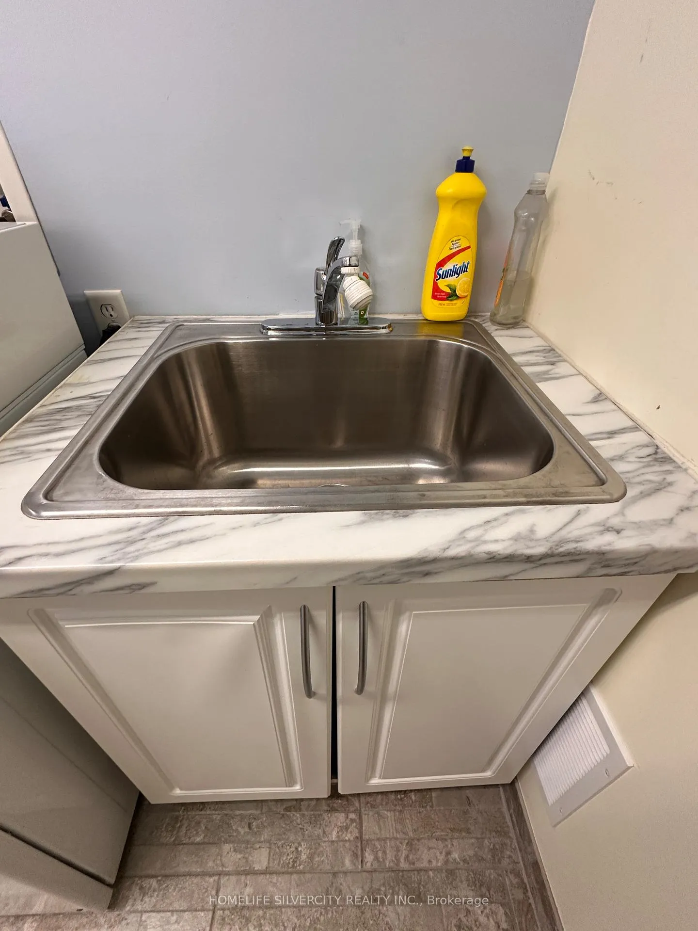 Photo 29 of Unit 4, 50 Nelson Street W, Brampton, Downtown Brampton — HOMEH