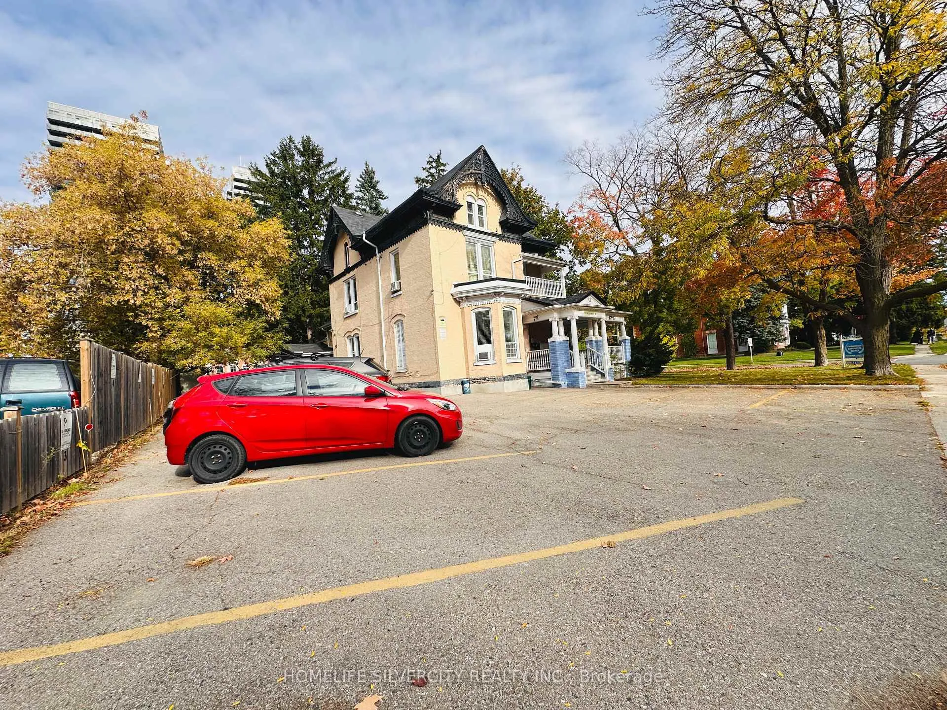 Photo 31 of Unit 4, 50 Nelson Street W, Brampton, Downtown Brampton — HOMEH