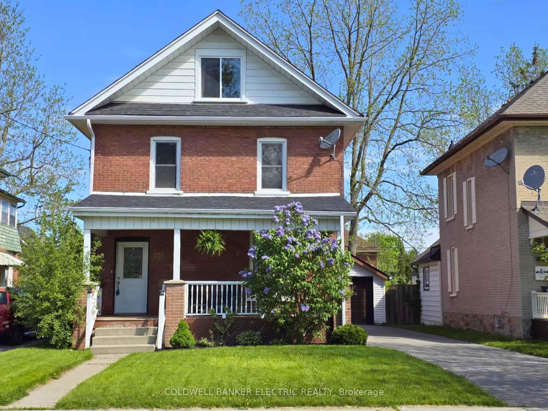 Photo 1 of 202 Braidwood Avenue, Peterborough, Otonabee Ward 1 — HOMEH