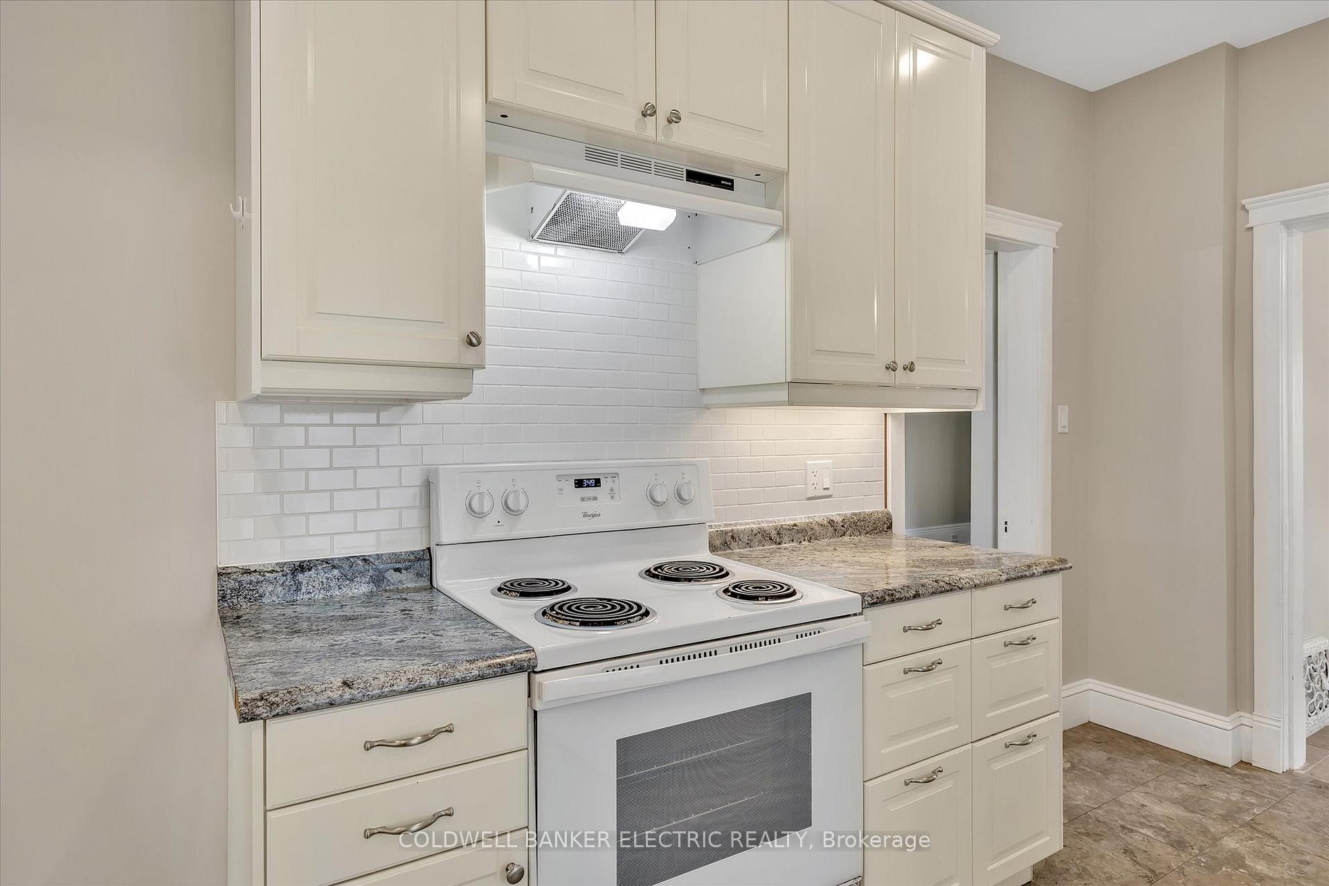 Photo 15 of 202 Braidwood Avenue, Peterborough, Otonabee Ward 1 — HOMEH