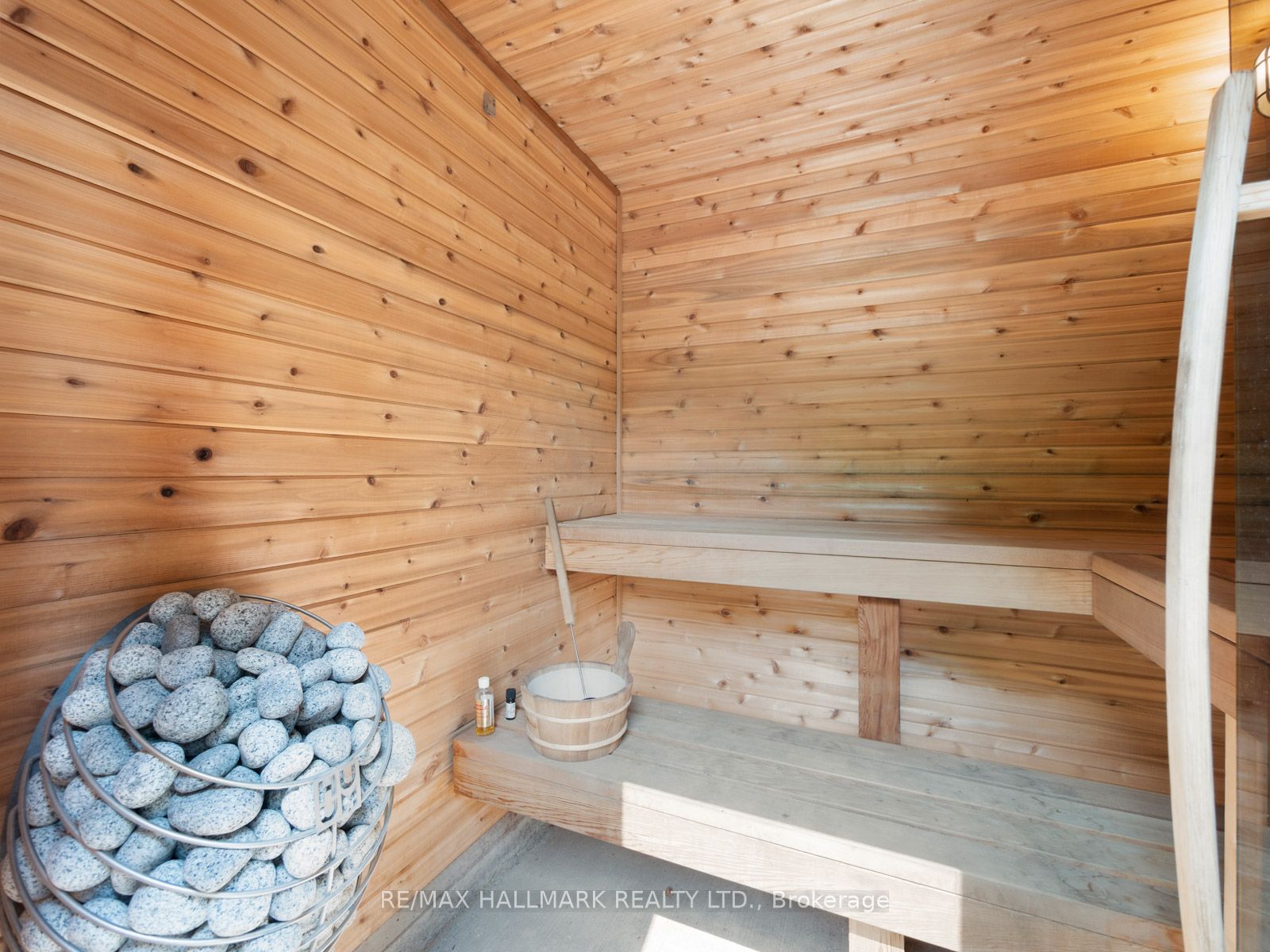 Photo 95 of 18 Thorncliffe Avenue, Toronto, Playter Estates-Danforth — HOMEH