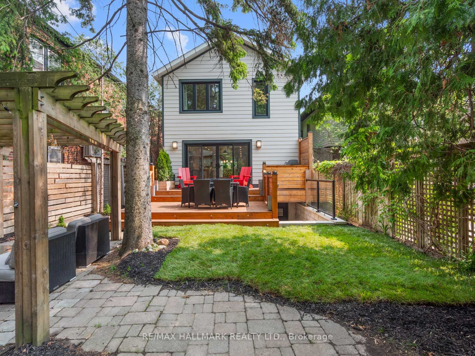 Photo 94 of 18 Thorncliffe Avenue, Toronto, Playter Estates-Danforth — HOMEH