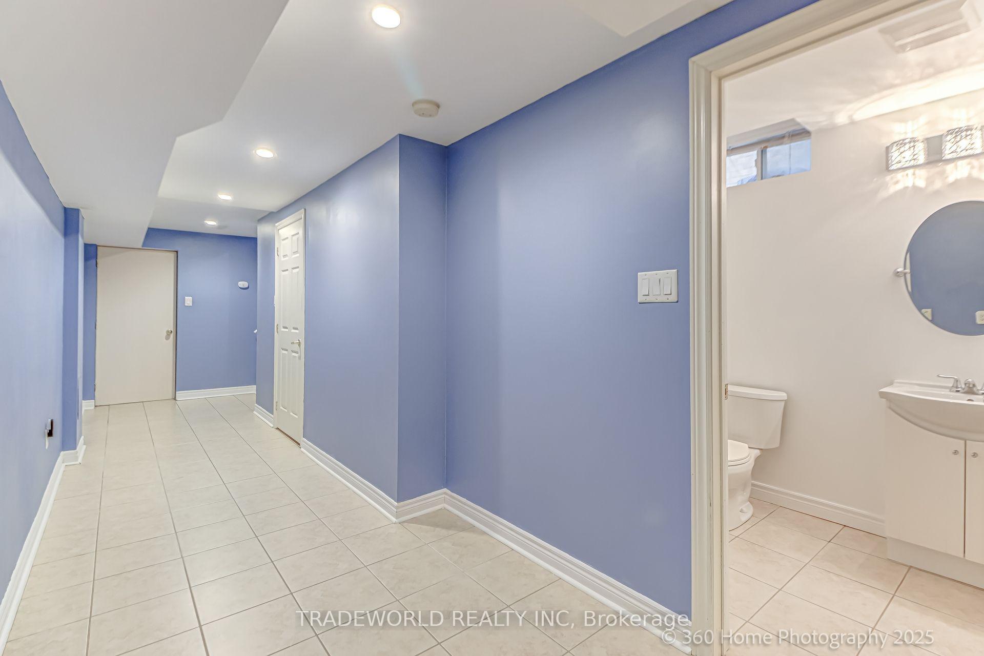 Photo 5 of 103 Comoq Avenue, Vaughan, Vellore Village — HOMEH