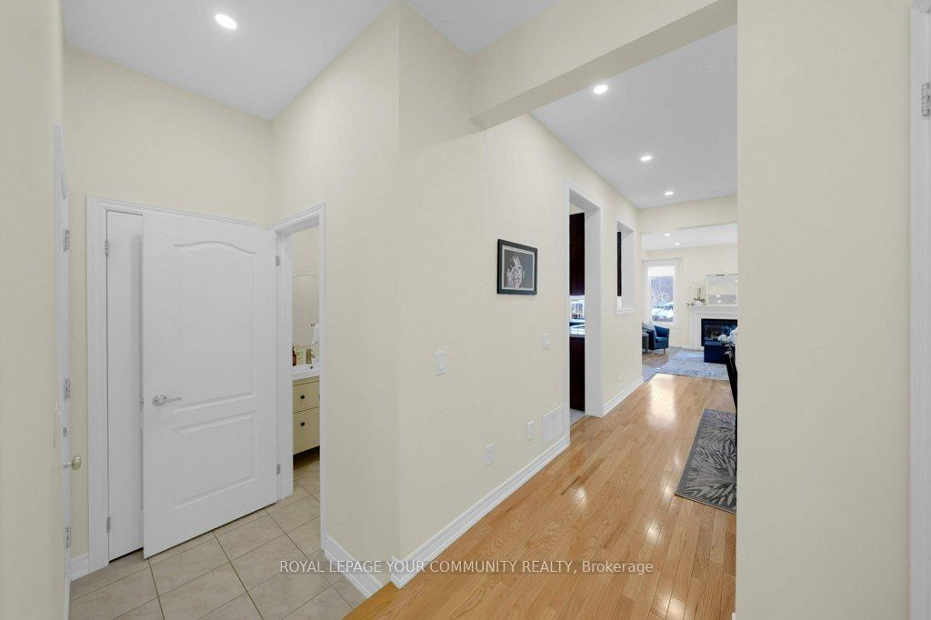Photo 7 of 407 Lady Nadia Drive, Vaughan, Patterson — HOMEH