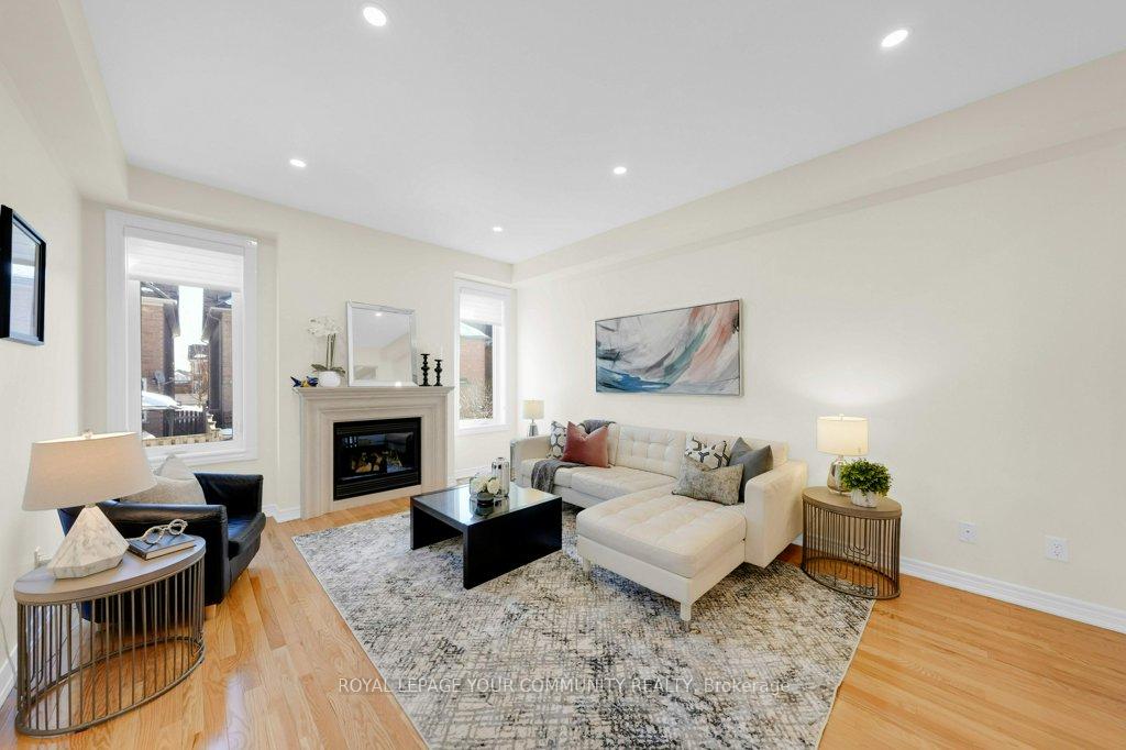 Photo 11 of 407 Lady Nadia Drive, Vaughan, Patterson — HOMEH