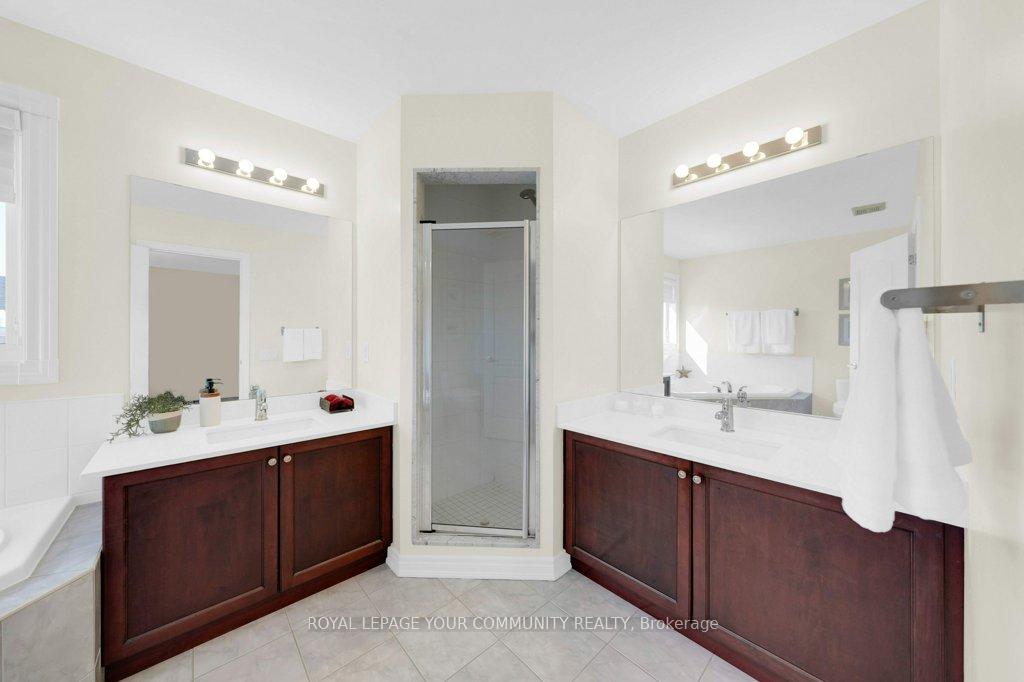Photo 30 of 407 Lady Nadia Drive, Vaughan, Patterson — HOMEH