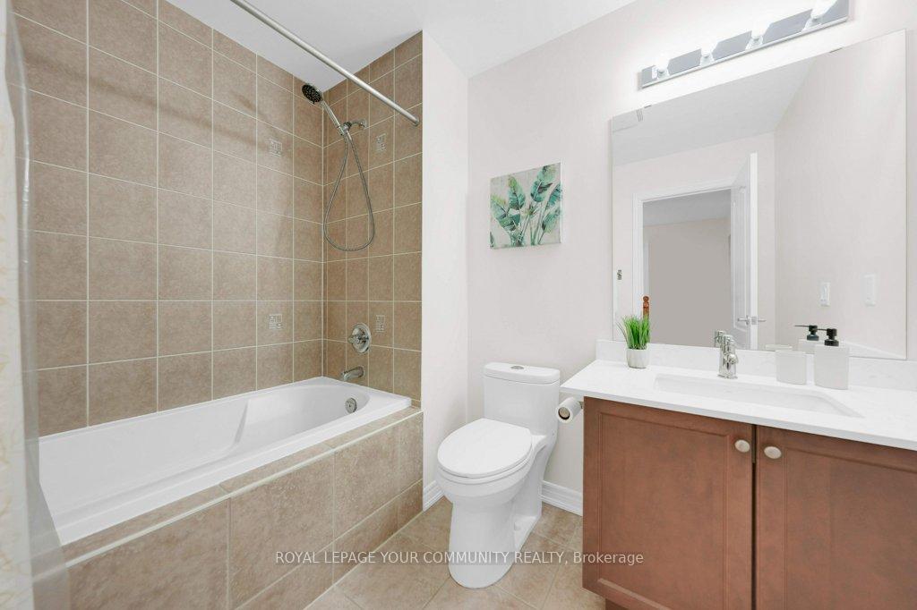 Photo 35 of 407 Lady Nadia Drive, Vaughan, Patterson — HOMEH
