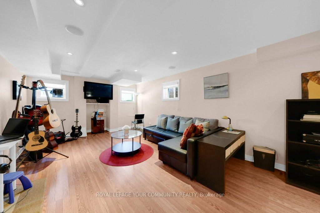 Photo 41 of 407 Lady Nadia Drive, Vaughan, Patterson — HOMEH
