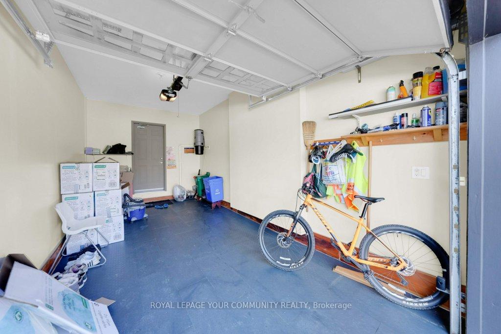 Photo 45 of 407 Lady Nadia Drive, Vaughan, Patterson — HOMEH