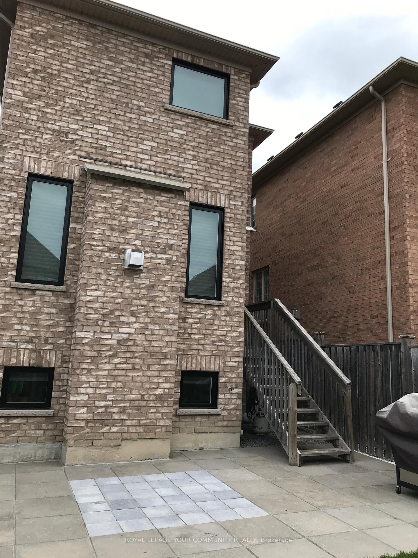 Photo 47 of 407 Lady Nadia Drive, Vaughan, Patterson — HOMEH