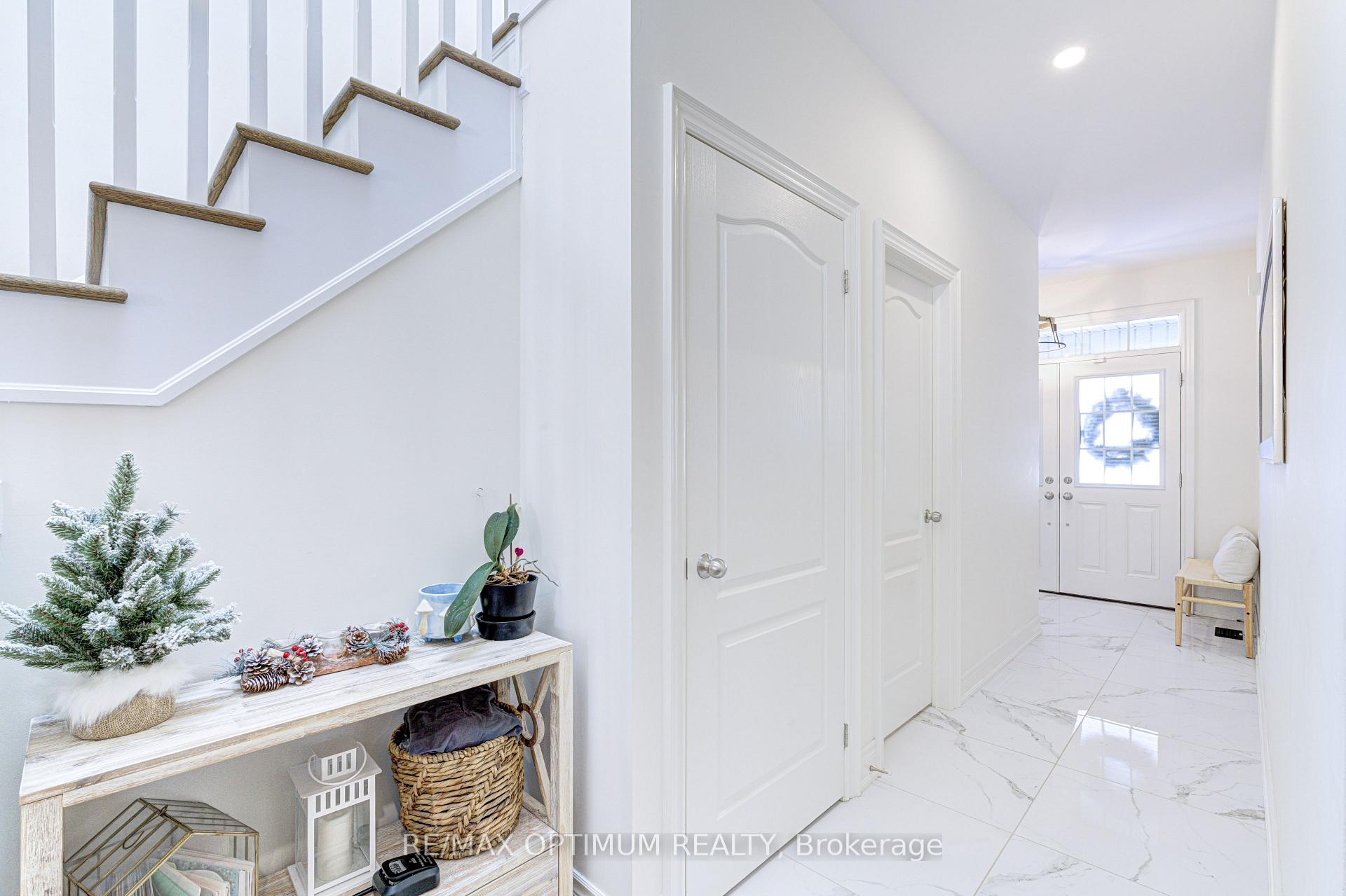 Photo 24 of 3 Mussle White Road, Brampton, Bram West — HOMEH
