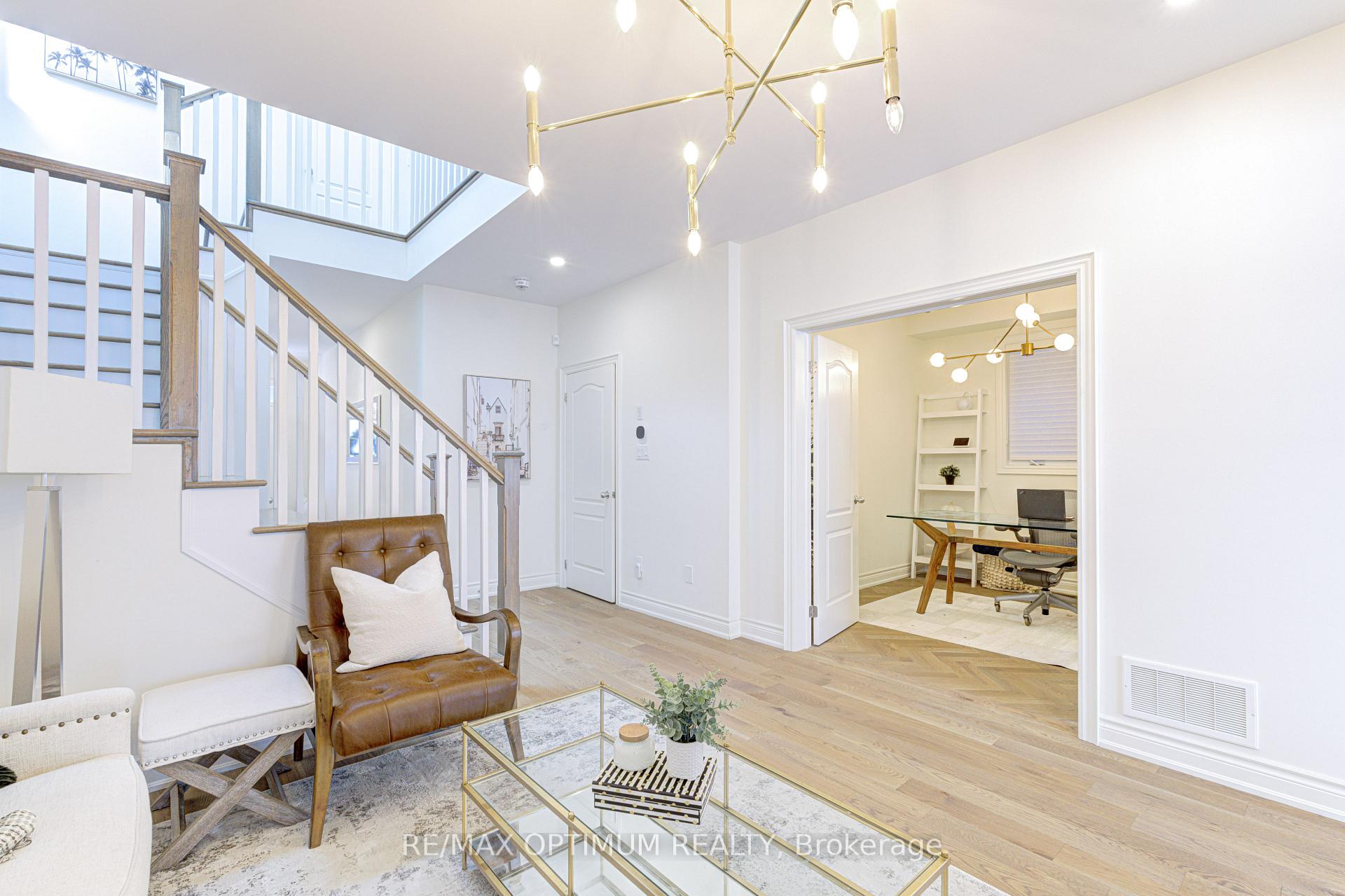 Photo 7 of 3 Mussle White Road, Brampton, Bram West — HOMEH