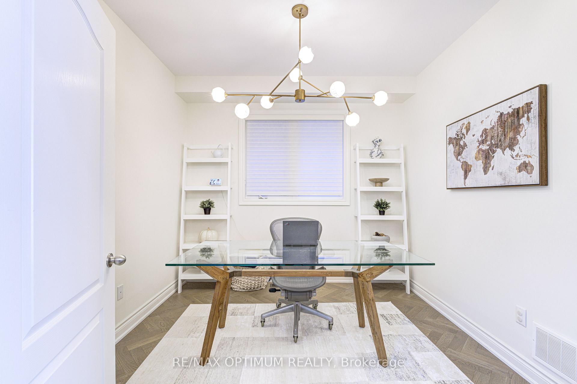 Photo 9 of 3 Mussle White Road, Brampton, Bram West — HOMEH