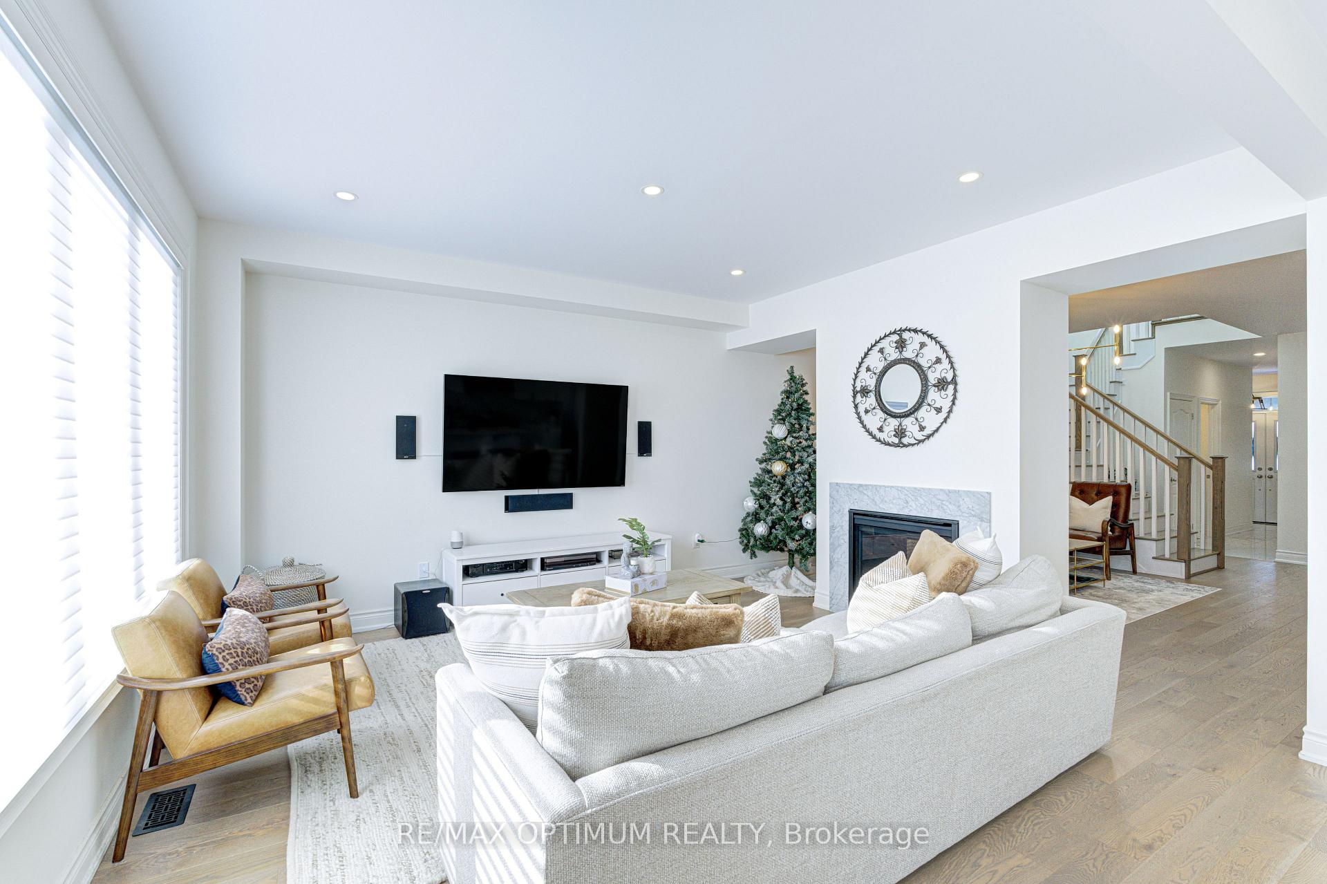 Photo 26 of 3 Mussle White Road, Brampton, Bram West — HOMEH