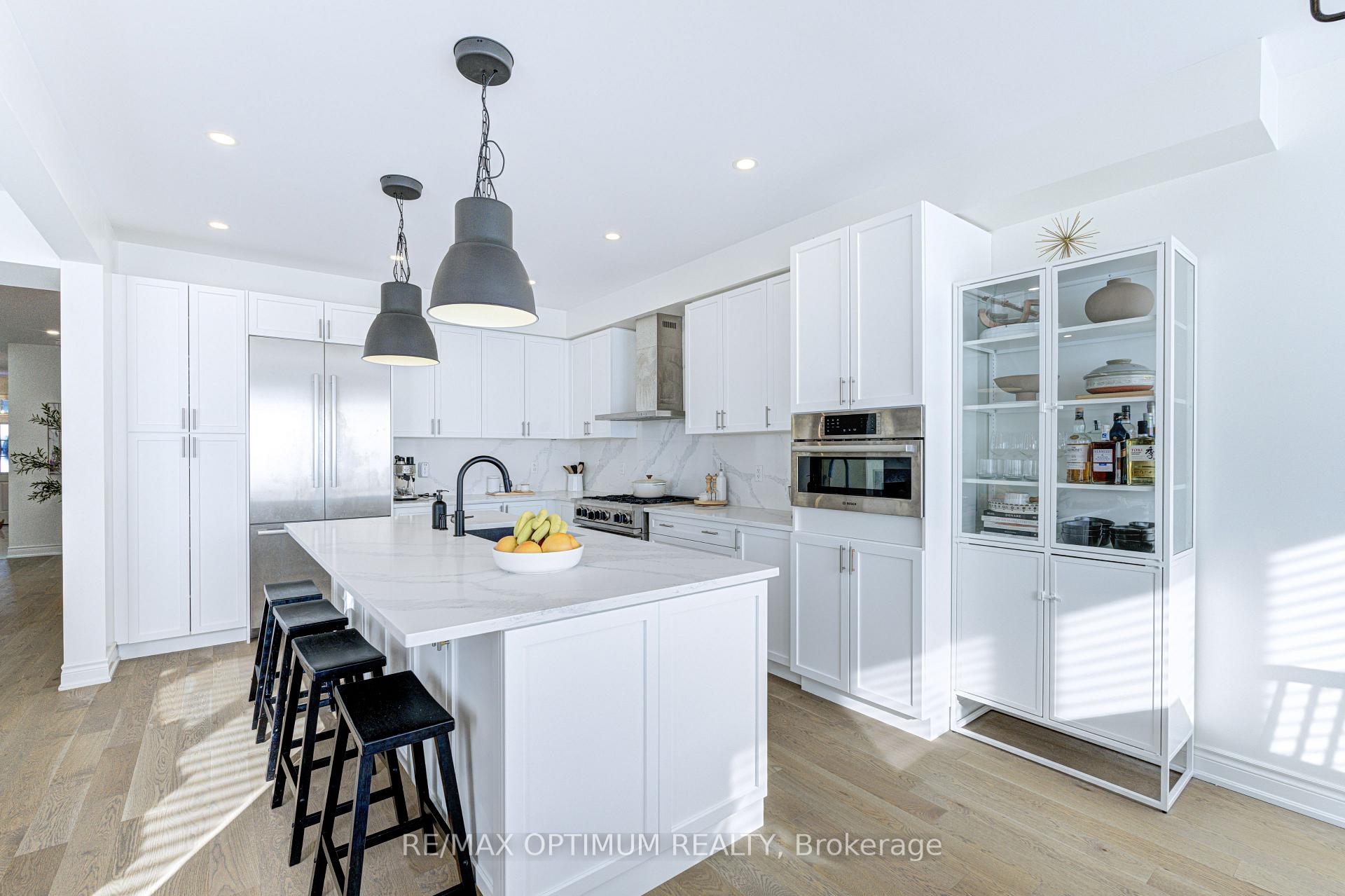 Photo 15 of 3 Mussle White Road, Brampton, Bram West — HOMEH