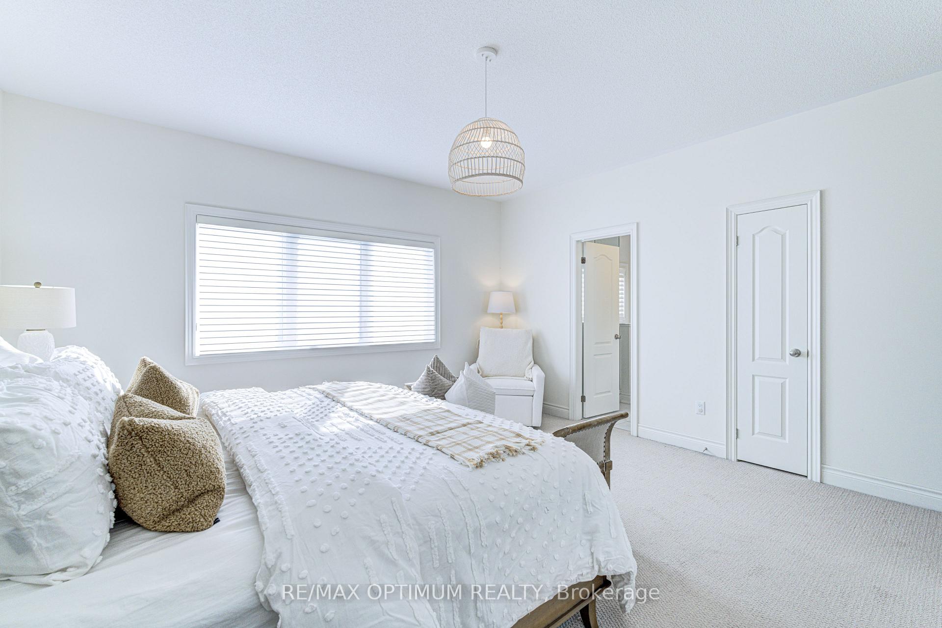 Photo 20 of 3 Mussle White Road, Brampton, Bram West — HOMEH
