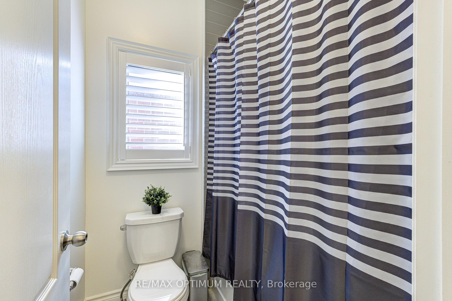 Photo 29 of 3 Mussle White Road, Brampton, Bram West — HOMEH