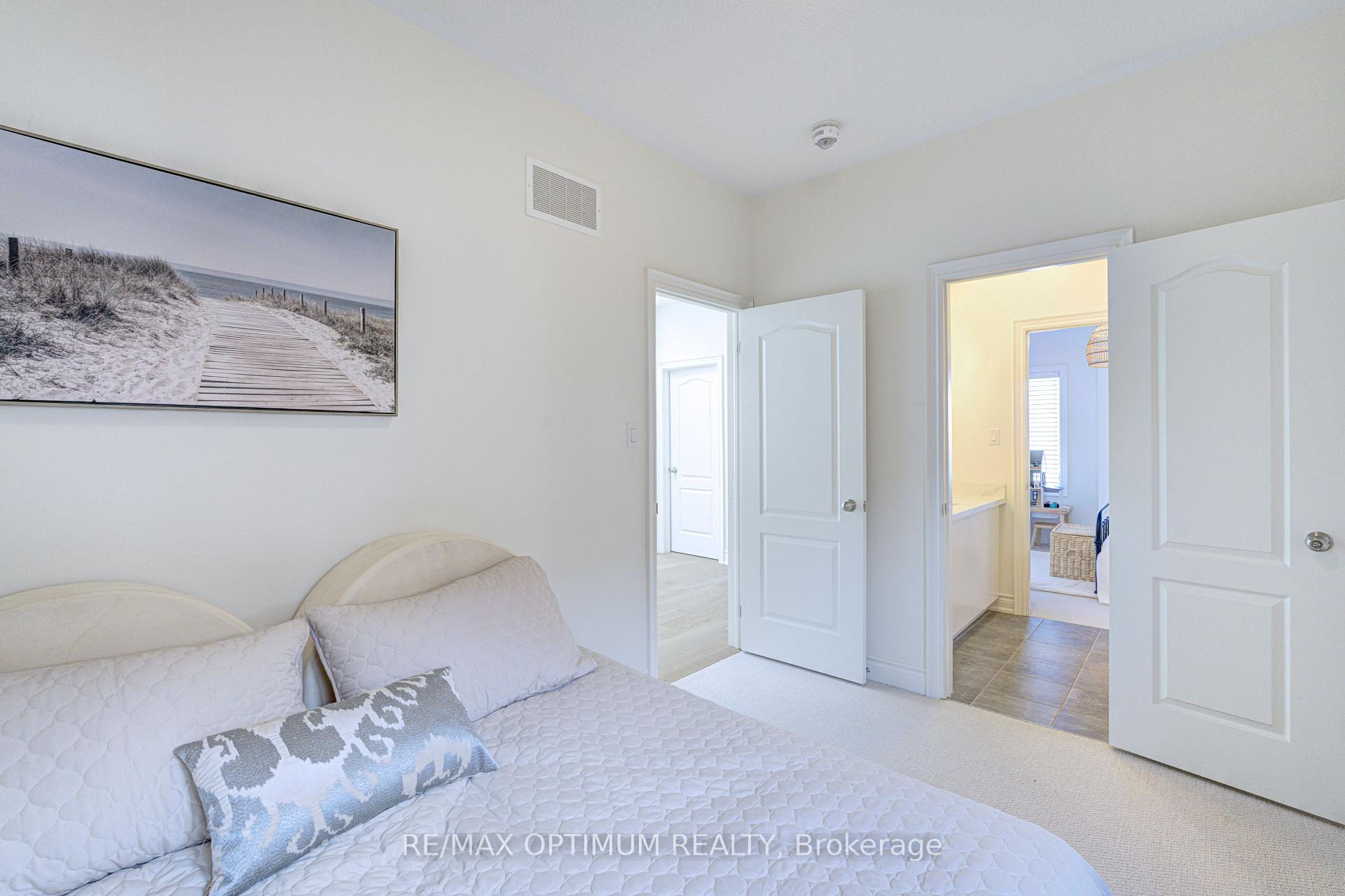 Photo 33 of 3 Mussle White Road, Brampton, Bram West — HOMEH