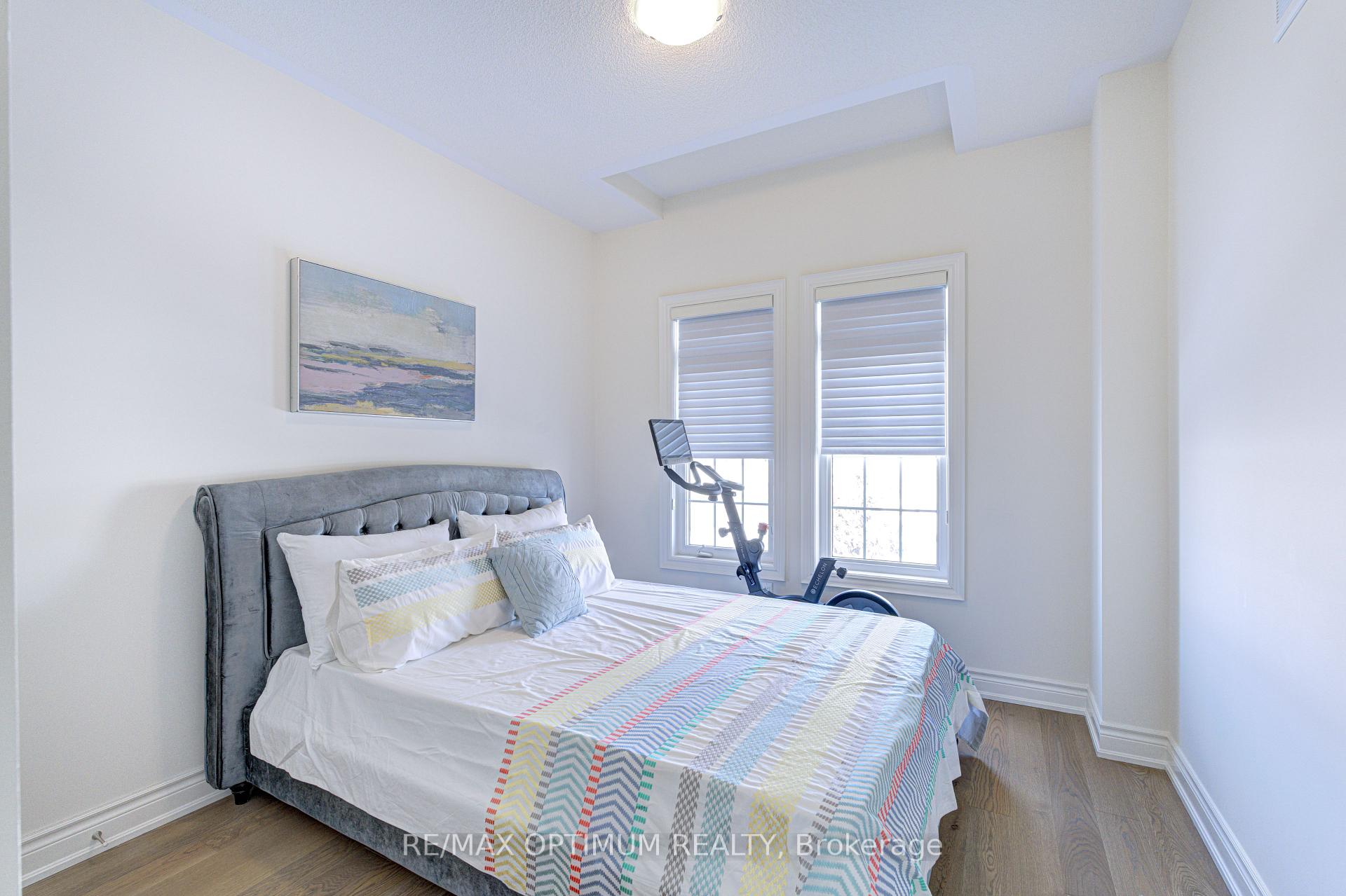 Photo 36 of 3 Mussle White Road, Brampton, Bram West — HOMEH