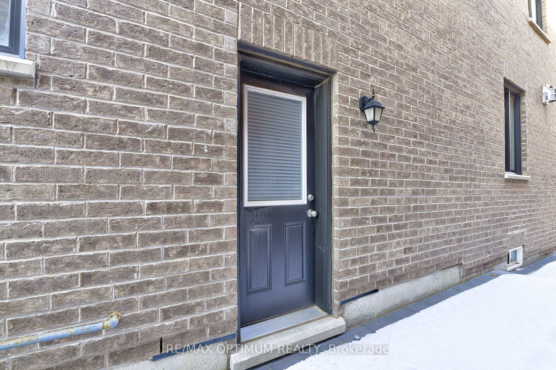 Photo 42 of 3 Mussle White Road, Brampton, Bram West — HOMEH