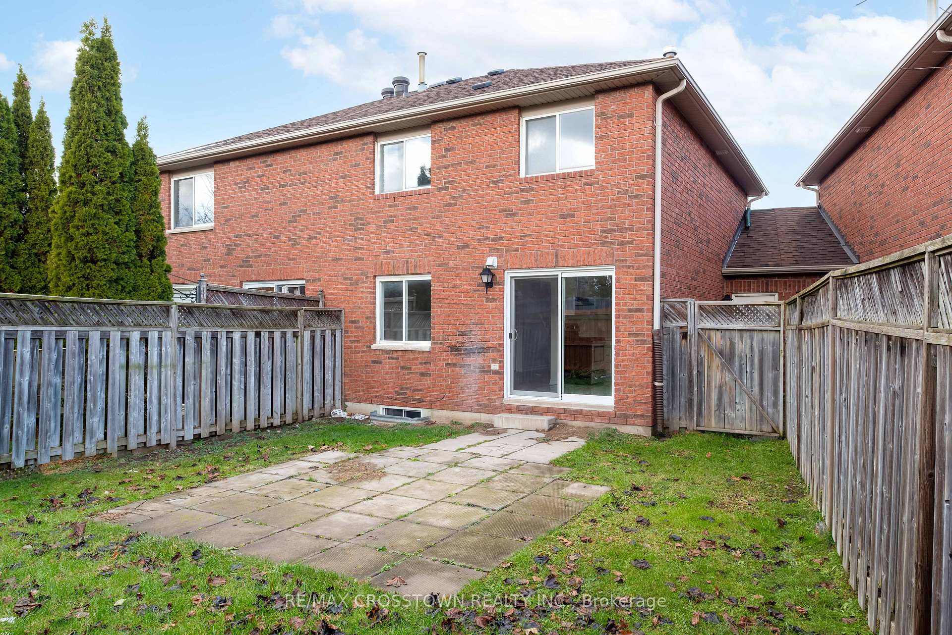 Photo 4 of 57 Lee Crescent, Barrie, Holly — HOMEH