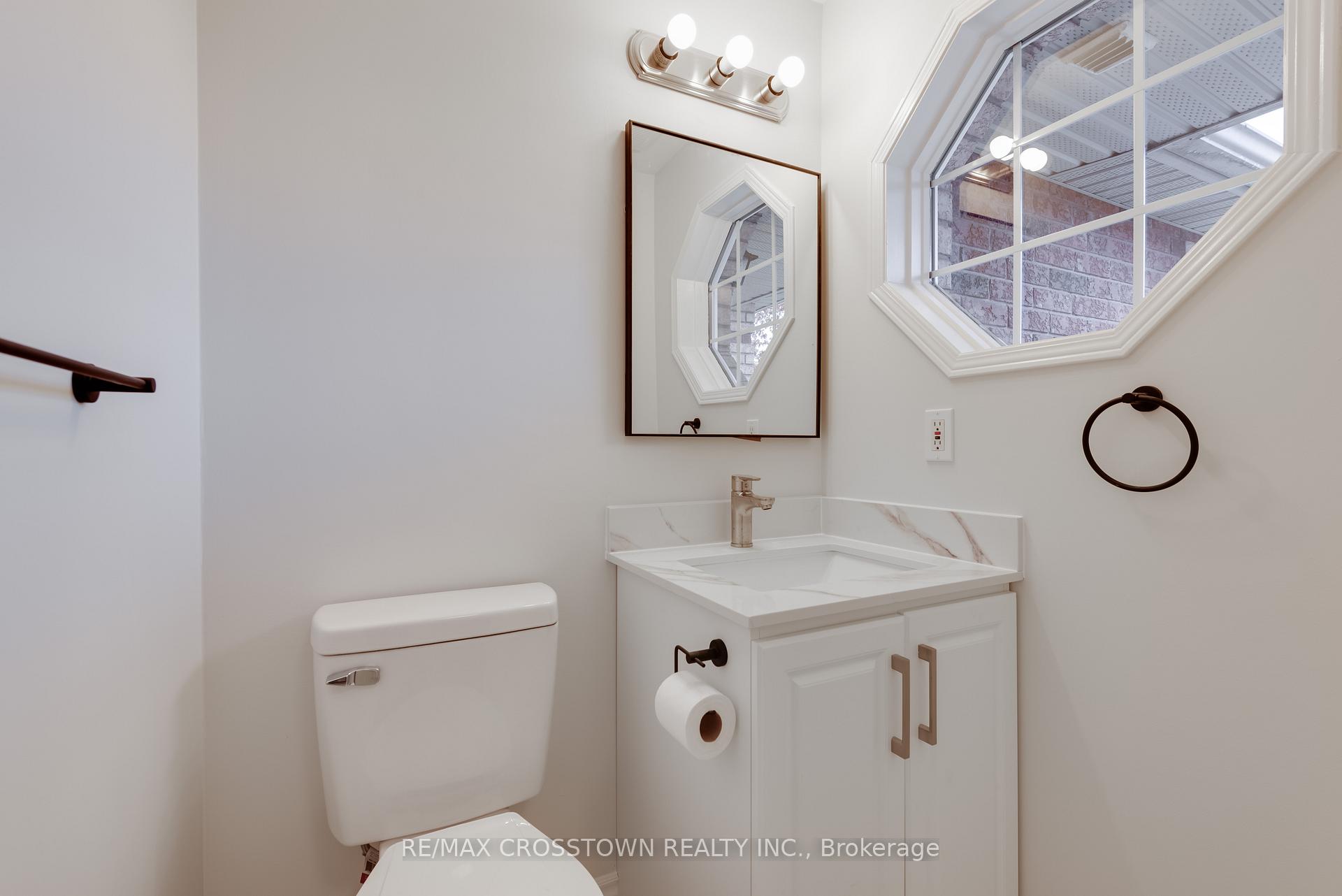 Photo 2 of 57 Lee Crescent, Barrie, Holly — HOMEH