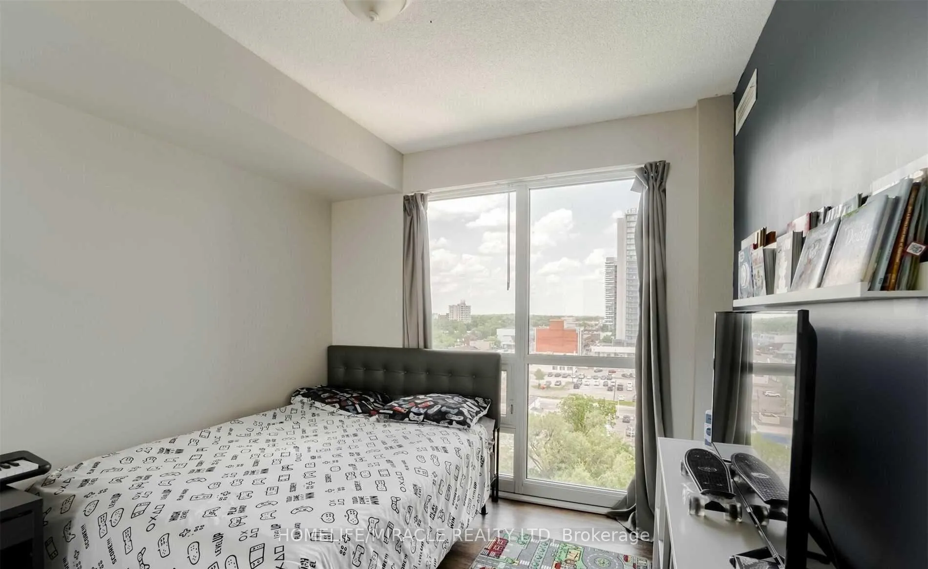 Photo 18 of Unit 1002, 100 John Street, Brampton, Downtown Brampton — HOMEH