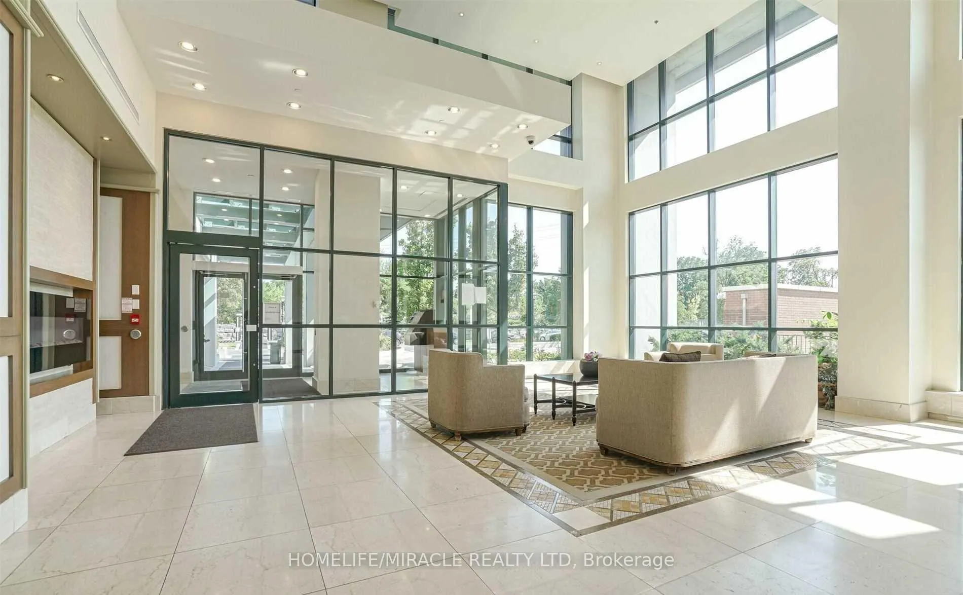 Photo 25 of Unit 1002, 100 John Street, Brampton, Downtown Brampton — HOMEH