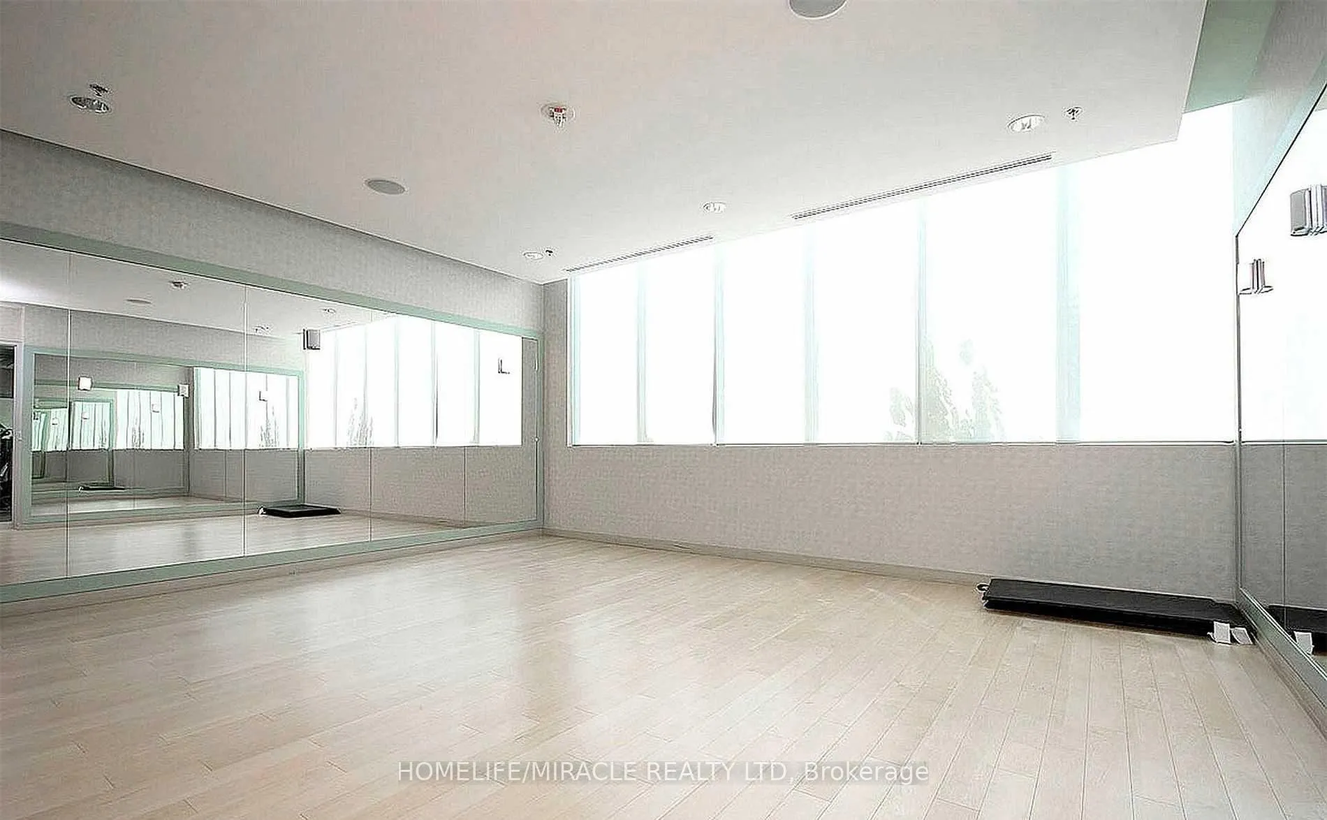 Photo 29 of Unit 1002, 100 John Street, Brampton, Downtown Brampton — HOMEH