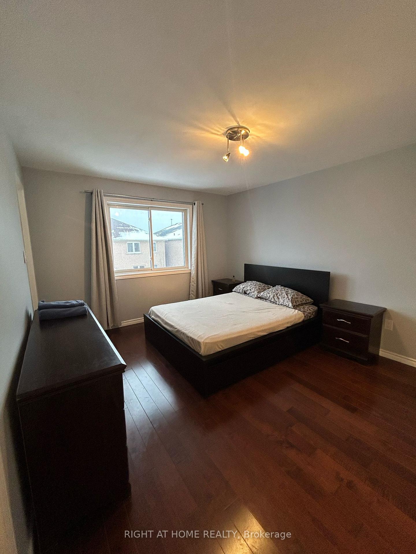 Photo 11 of 59 Sassafras Circle, Vaughan, Patterson — HOMEH