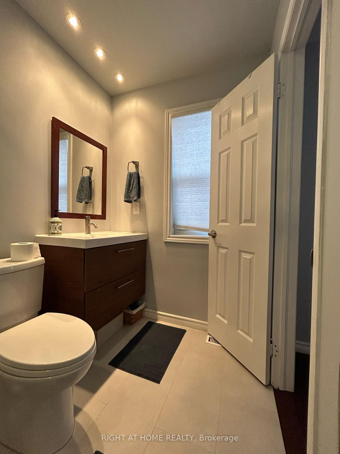 Photo 13 of 59 Sassafras Circle, Vaughan, Patterson — HOMEH