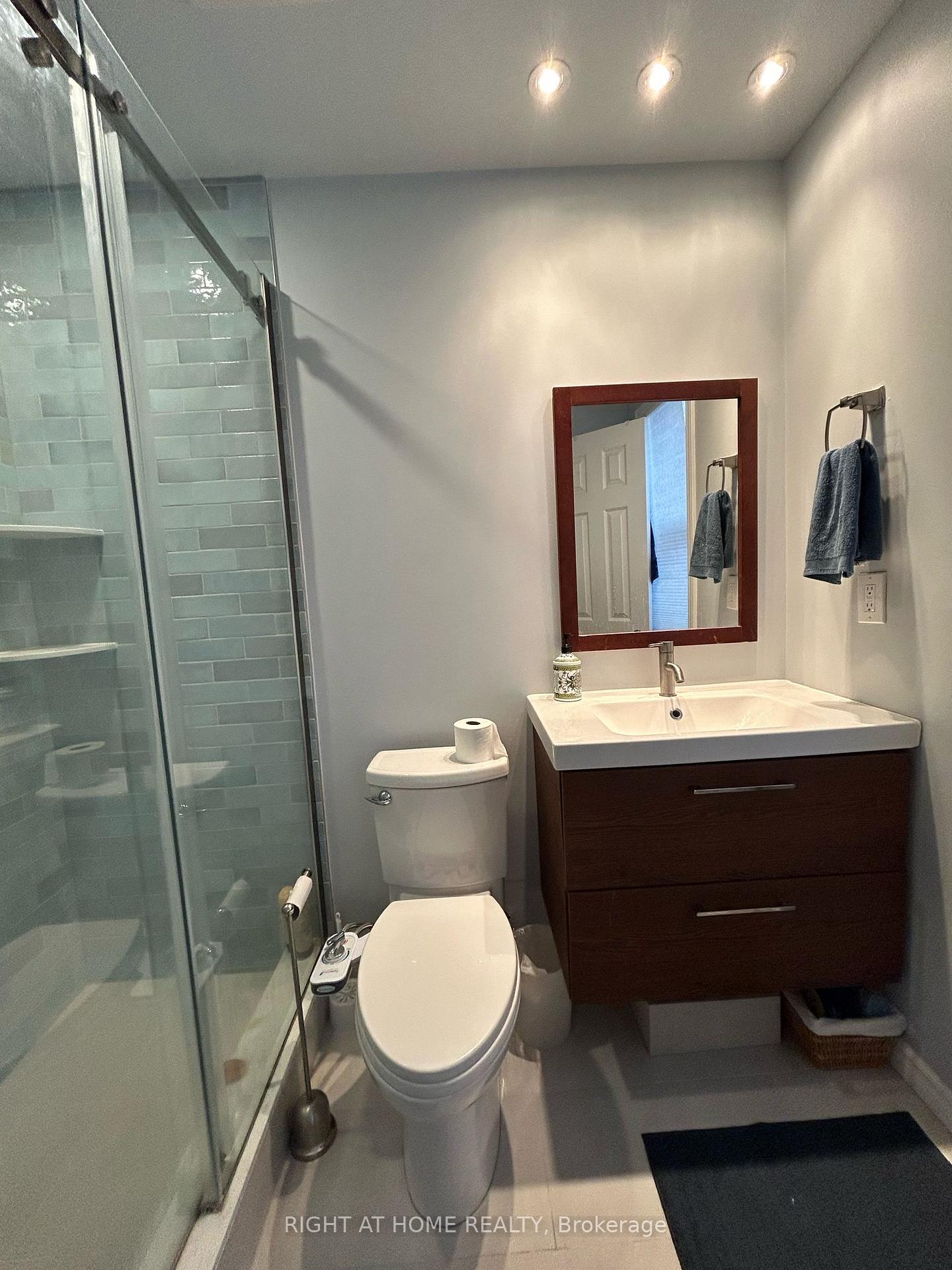 Photo 14 of 59 Sassafras Circle, Vaughan, Patterson — HOMEH