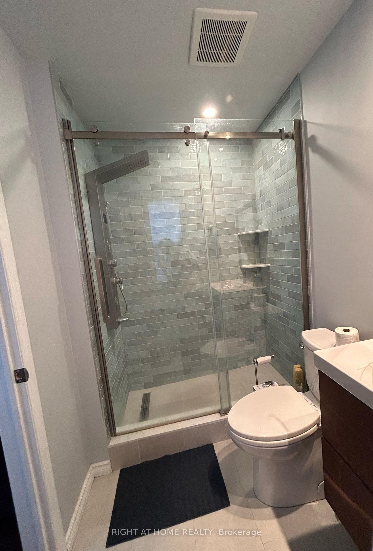 Photo 15 of 59 Sassafras Circle, Vaughan, Patterson — HOMEH