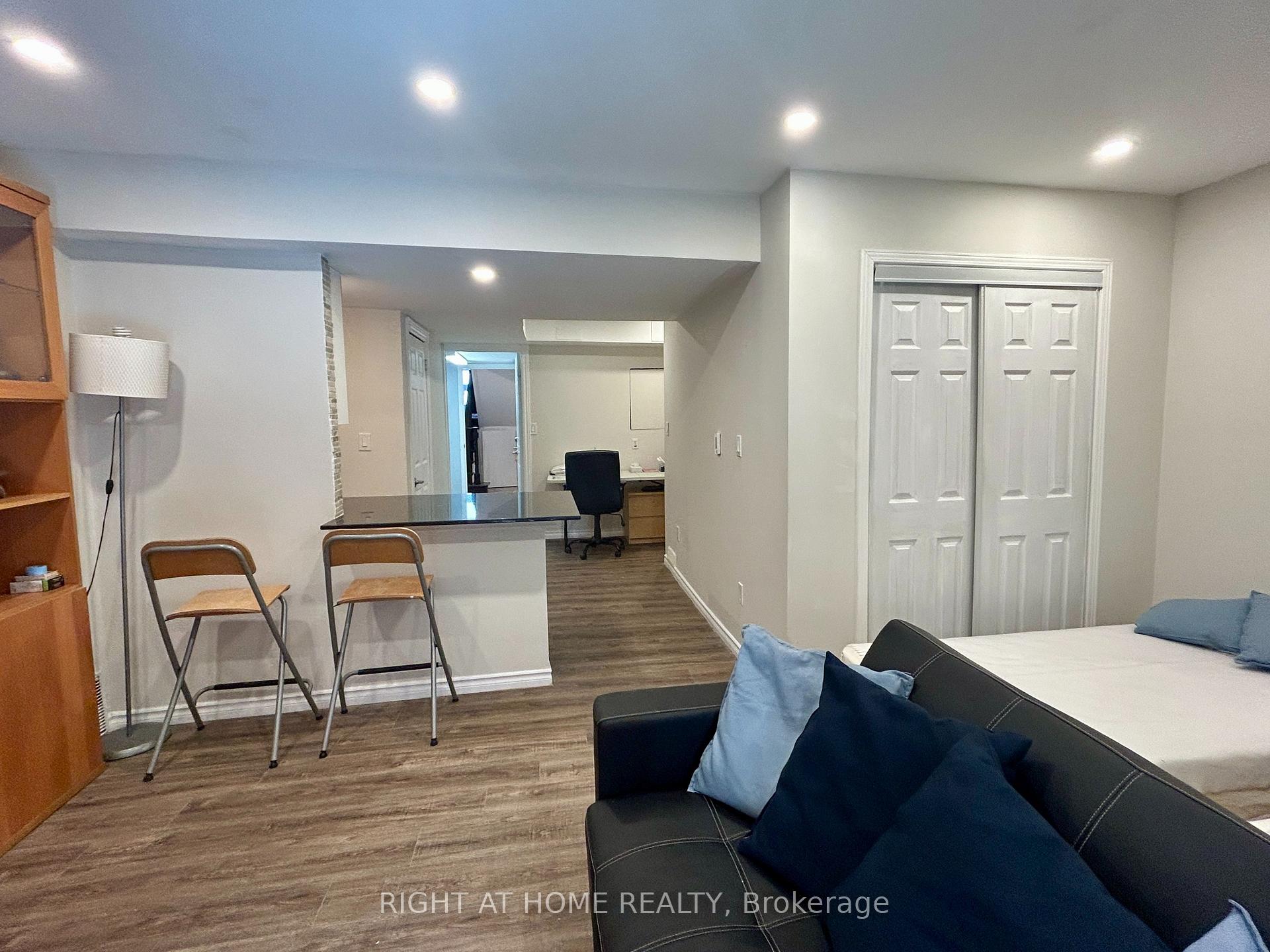 Photo 28 of 59 Sassafras Circle, Vaughan, Patterson — HOMEH