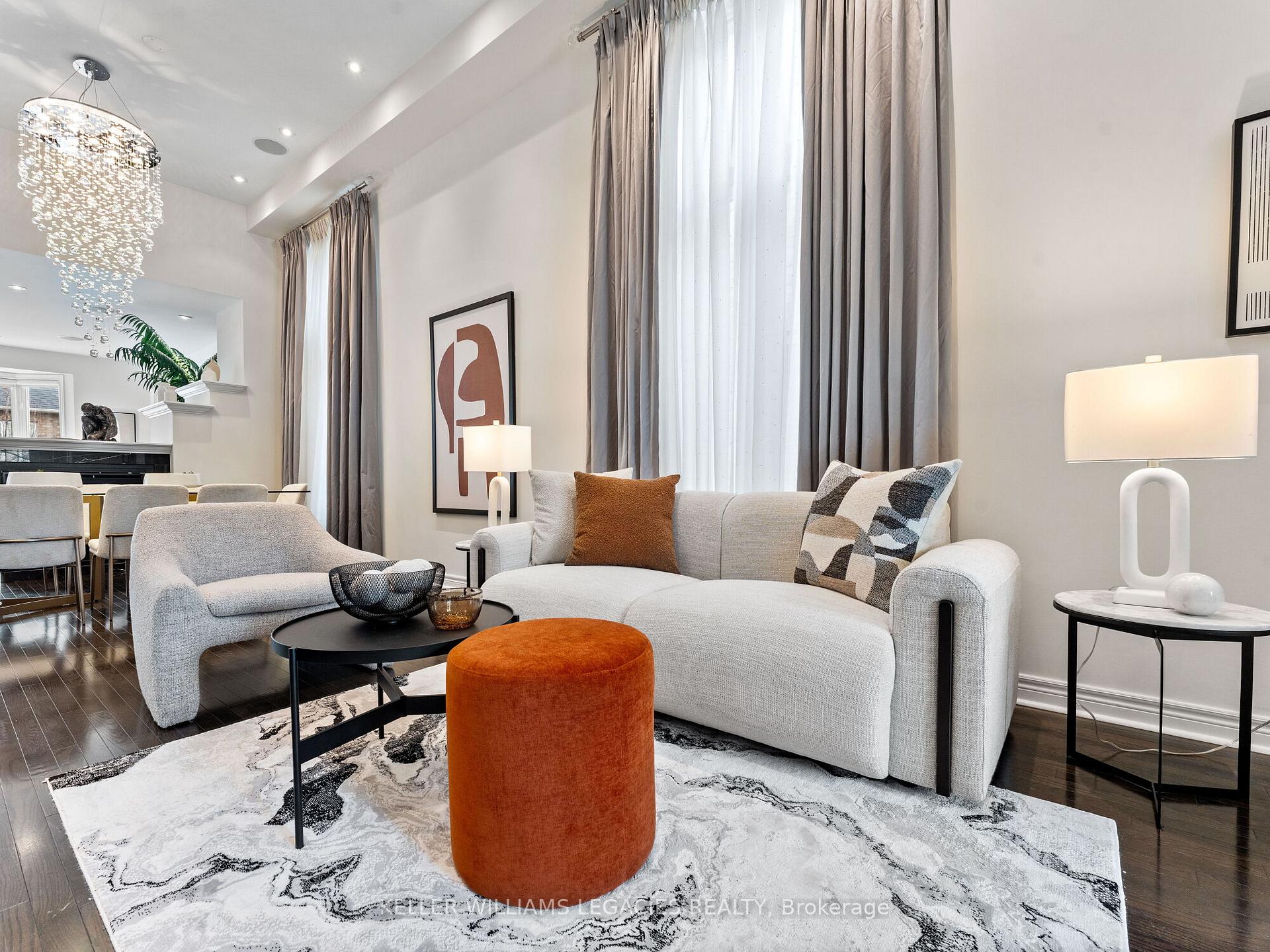 Photo 7 of 31 Chayna Crescent, Vaughan, Patterson — HOMEH