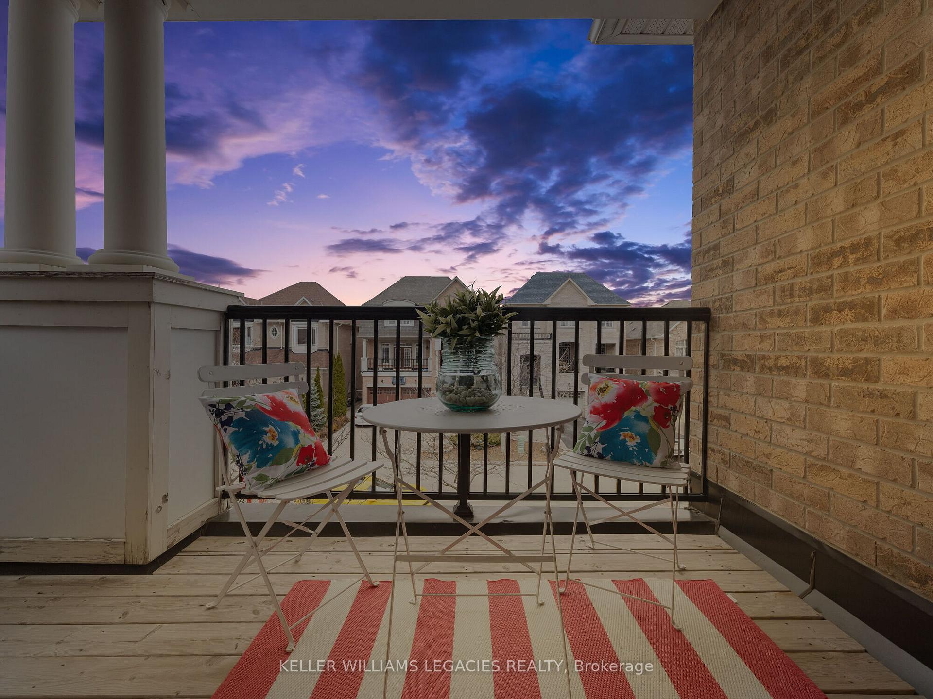 Photo 31 of 31 Chayna Crescent, Vaughan, Patterson — HOMEH