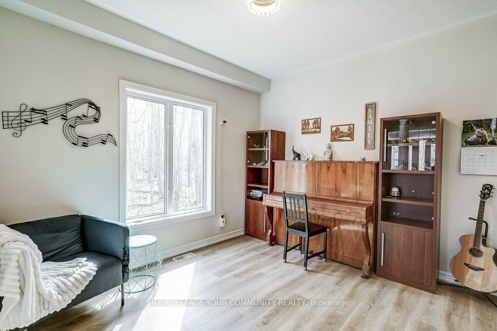 Photo 4 of 81 Logwood Drive, Vaughan, Maple — HOMEH