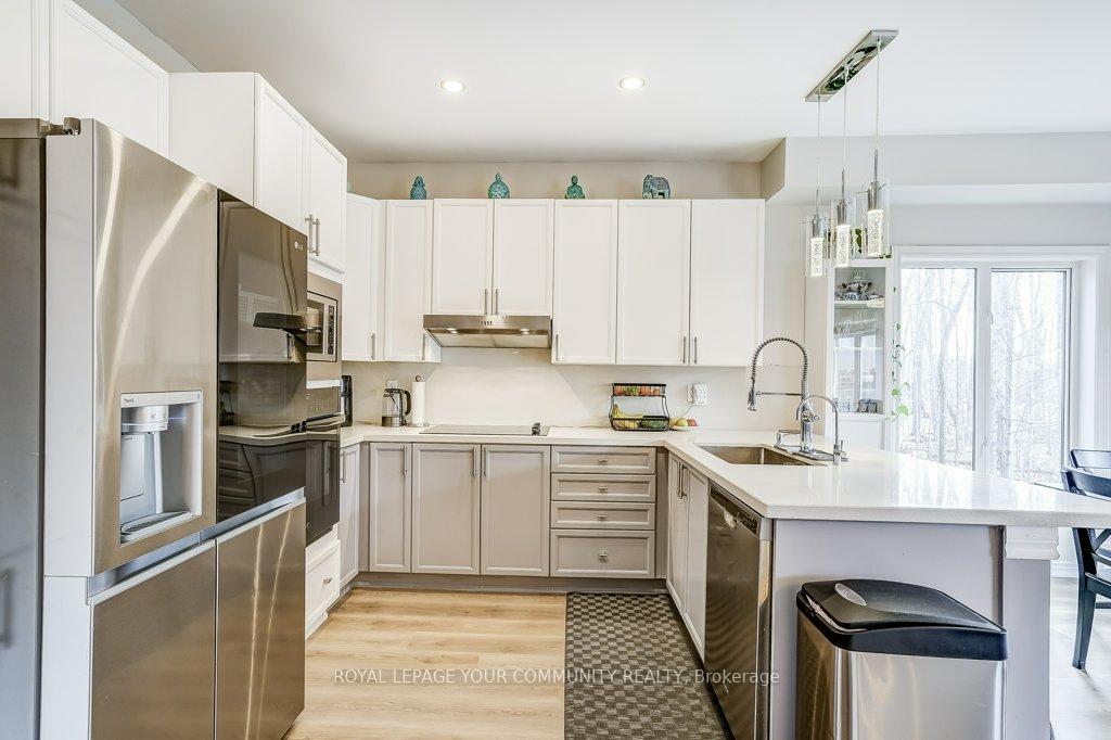 Photo 7 of 81 Logwood Drive, Vaughan, Maple — HOMEH
