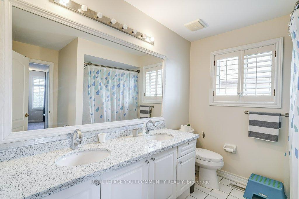 Photo 18 of 81 Logwood Drive, Vaughan, Maple — HOMEH