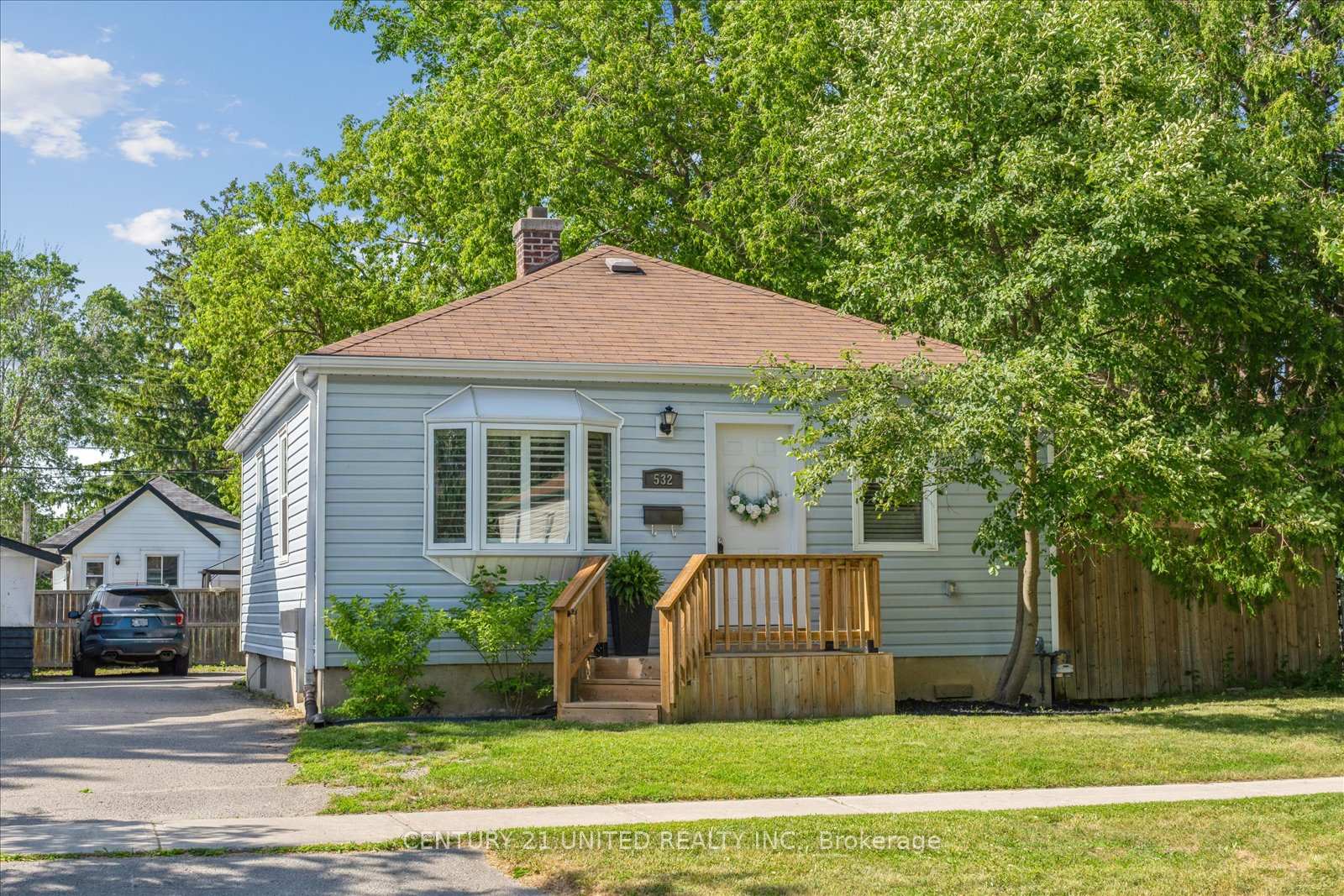 Photo 1 of 532 Hamilton Street, Peterborough, Otonabee Ward 1 — HOMEH
