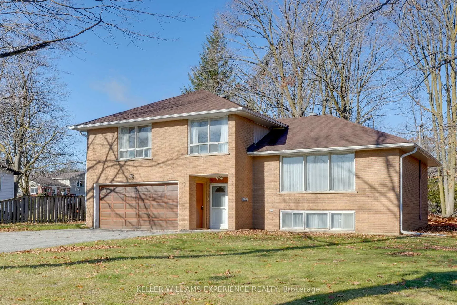 Photo 1 of 48 Cundles Road E, Barrie, Cundles East — HOMEH