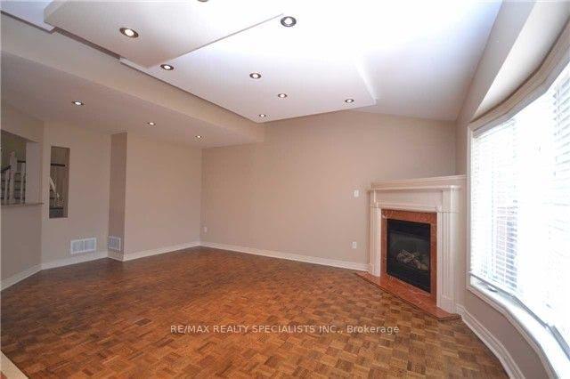 Photo 4 of 79 Gray Park Drive, Caledon, Bolton West — HOMEH