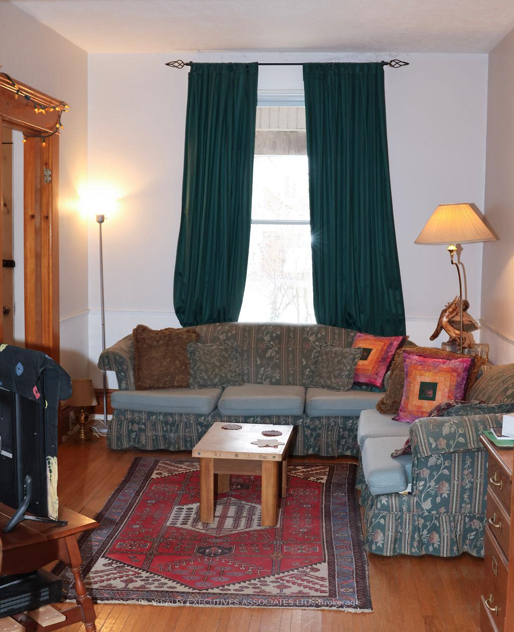 Photo 4 of 476 Bolivar Street, Peterborough, Town Ward 3 — HOMEH